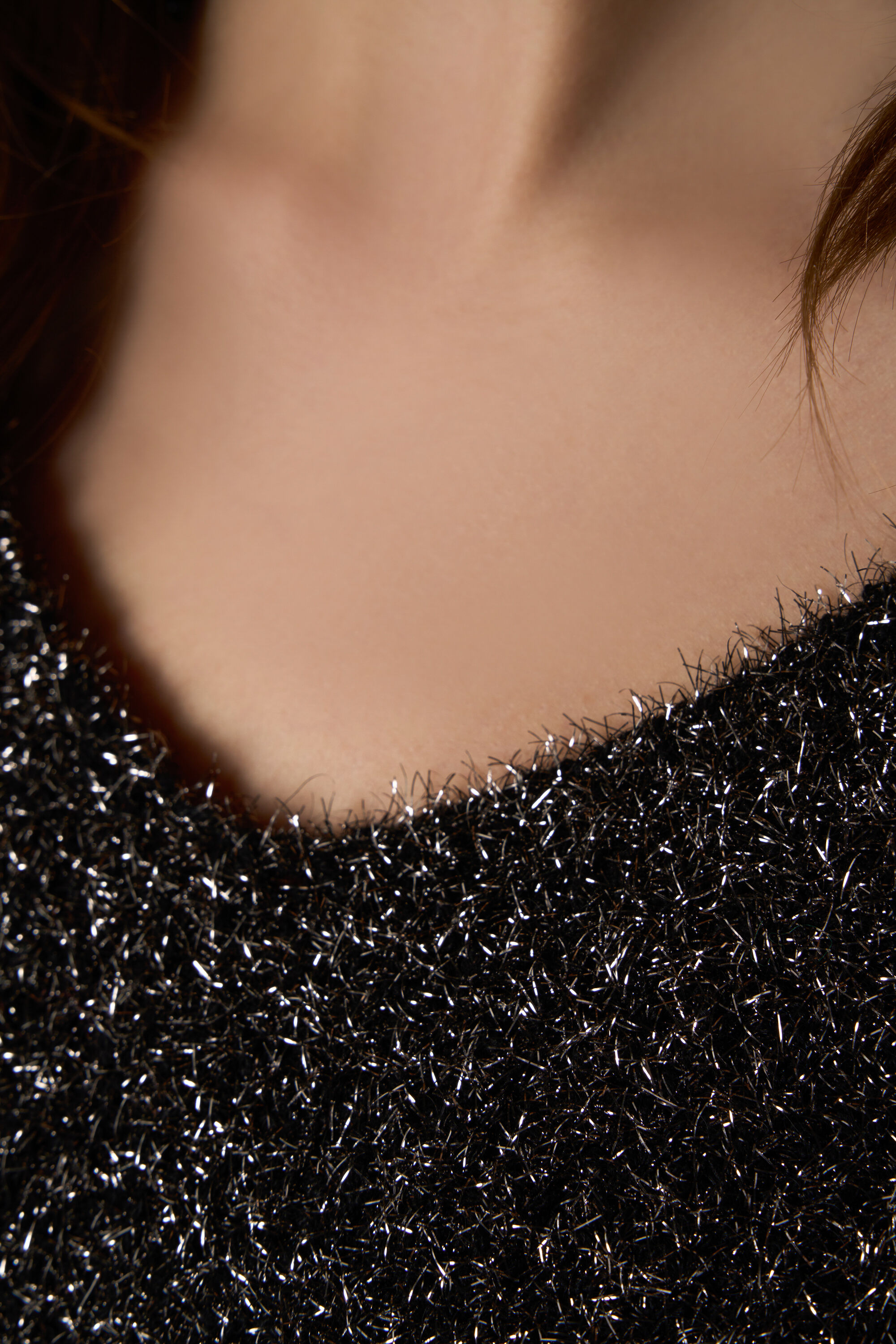 Pull avec structure et d&eacute;tails argent&eacute;s image number 4