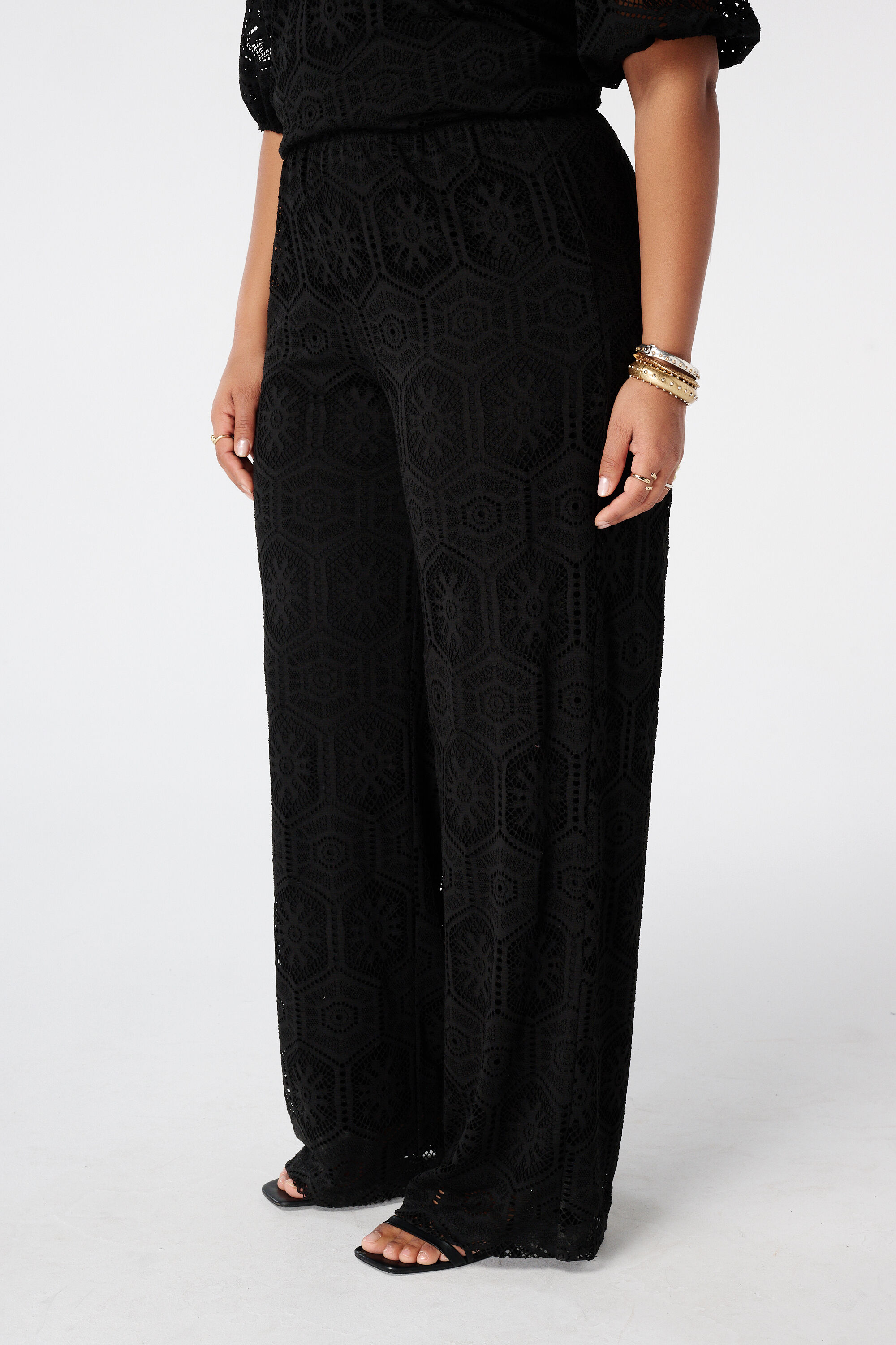 Pantalon large avec crochet image number 5