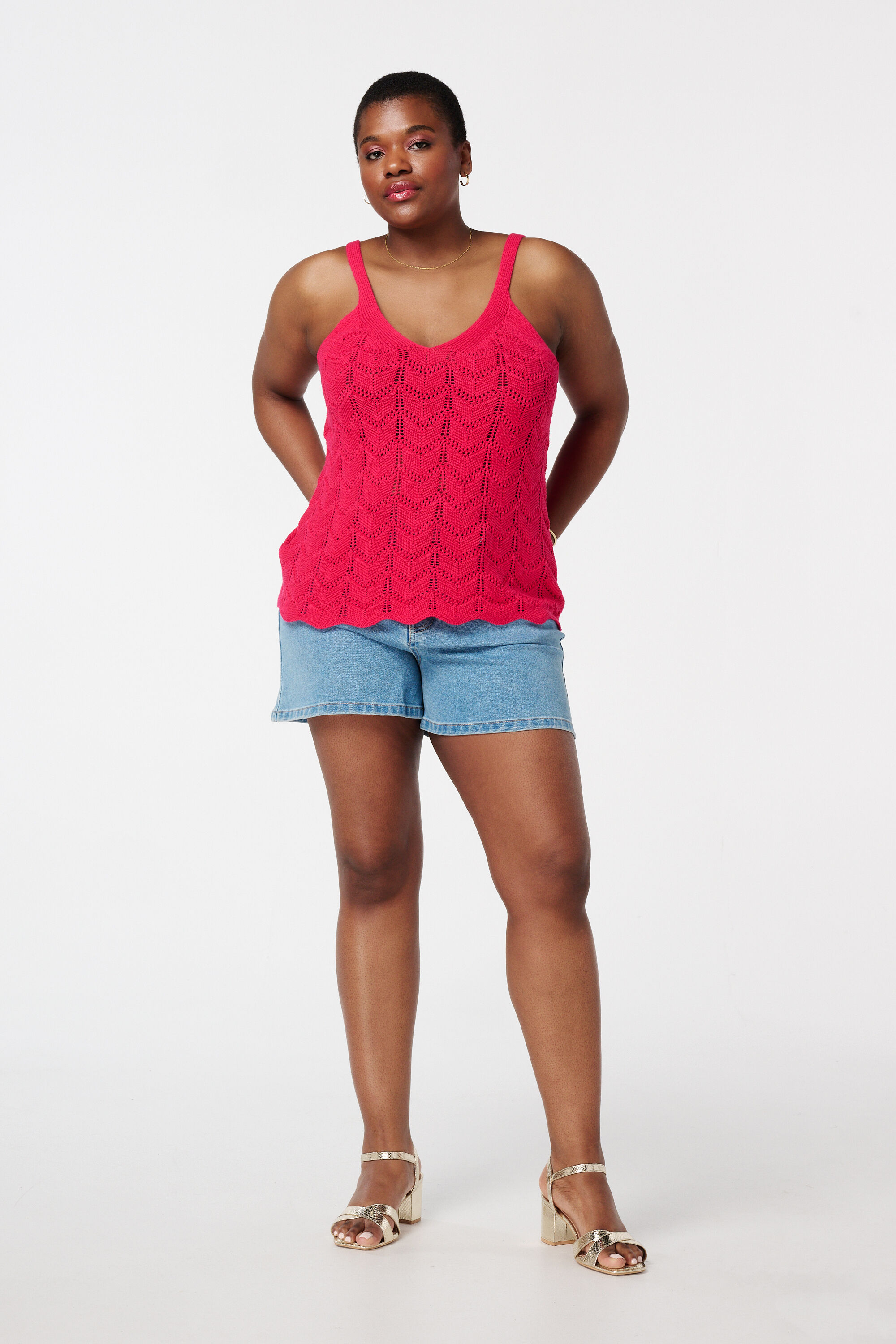 Top en crochet avec encolure en V image number 5