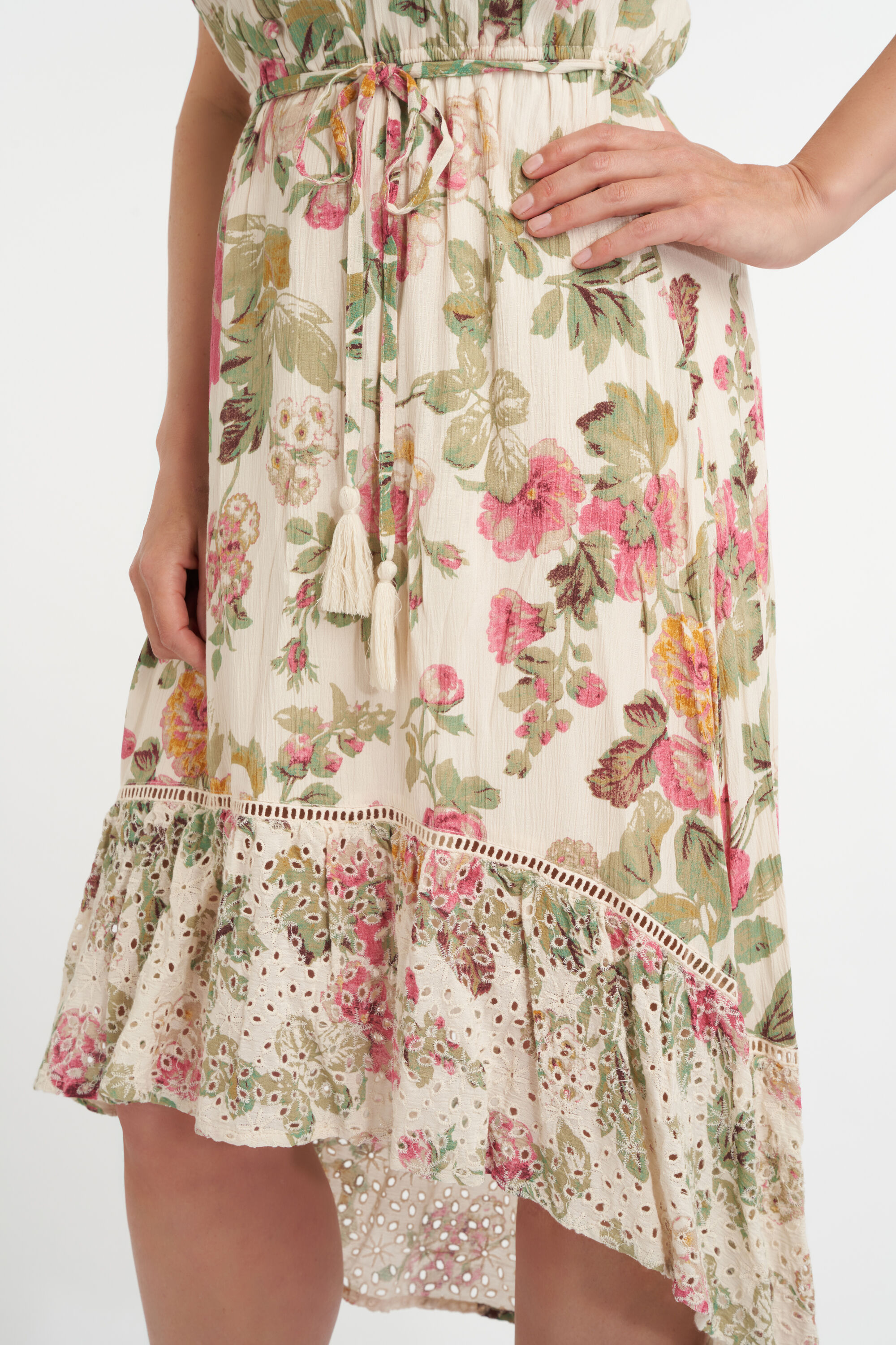 Robe &agrave; imprim&eacute; floral. image number 5