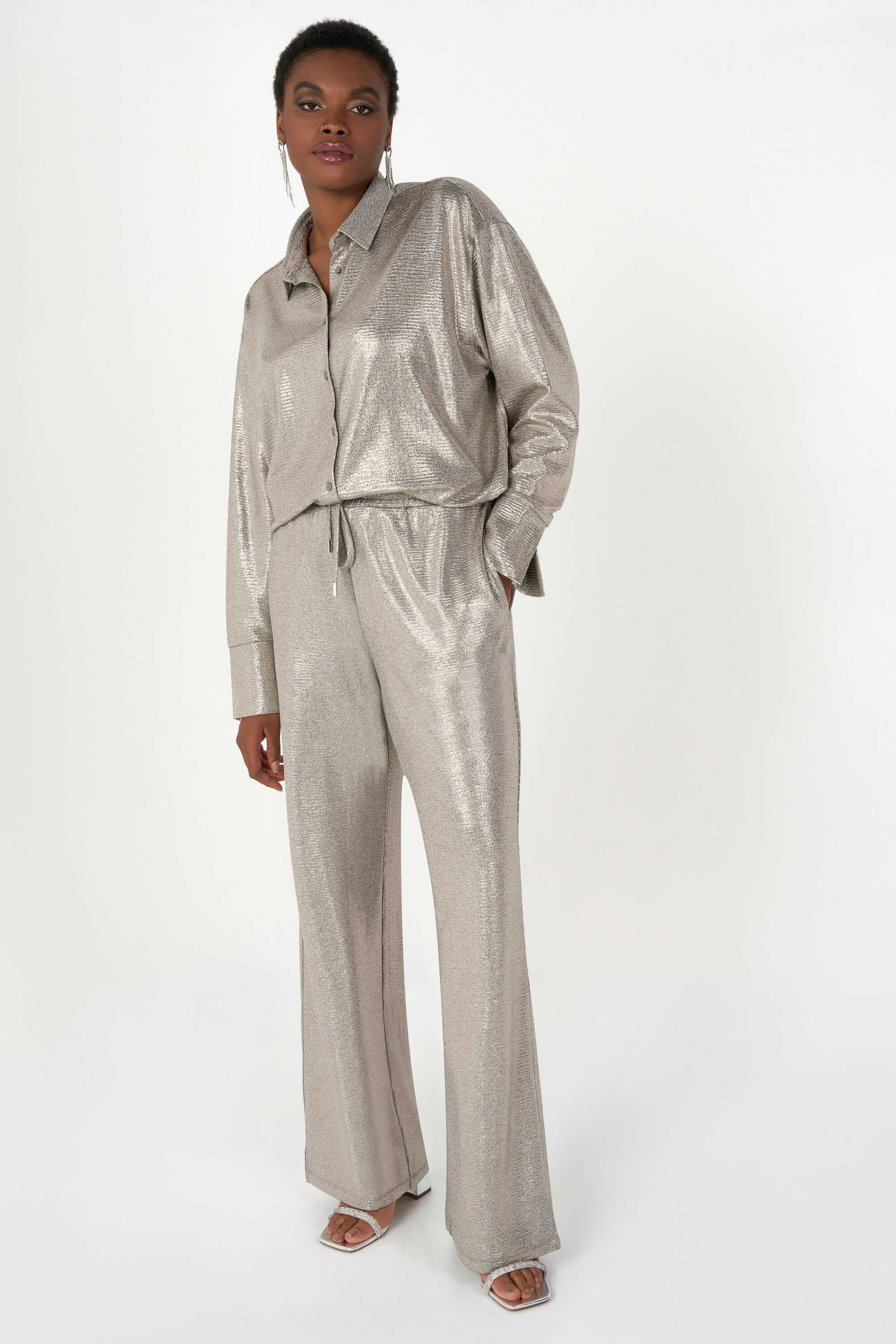 T-shirt avec collier  image number 5