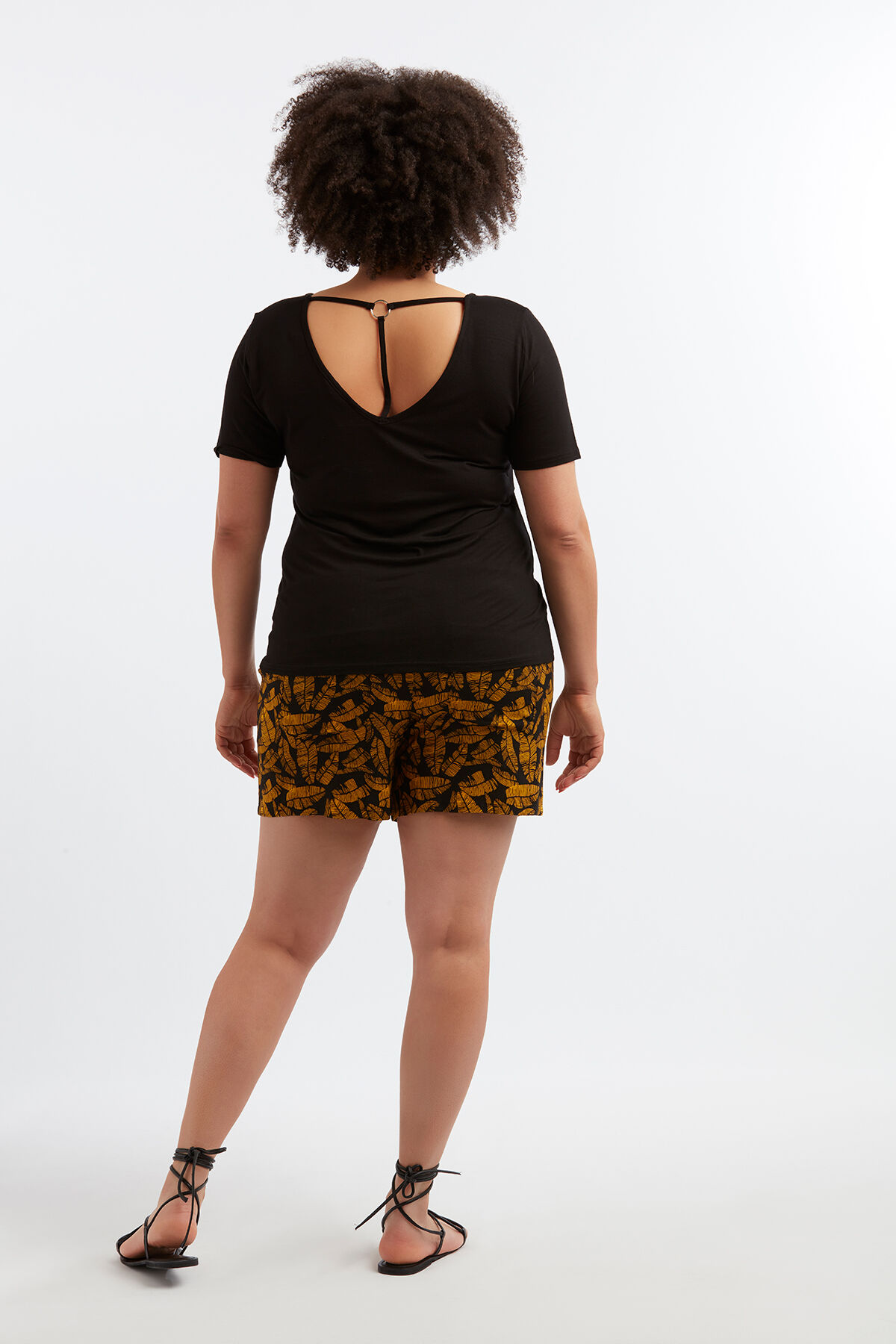 Short en viscose &agrave; imprim&eacute; floral image number 4