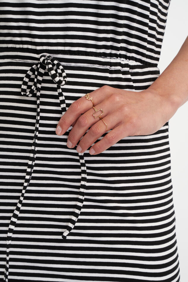 Tunique décorée en dentelle image number 6