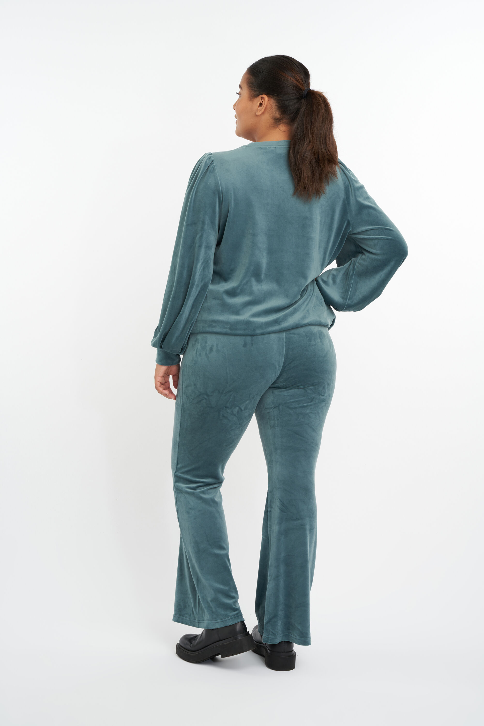 Legging &eacute;vas&eacute; en velours image number 3