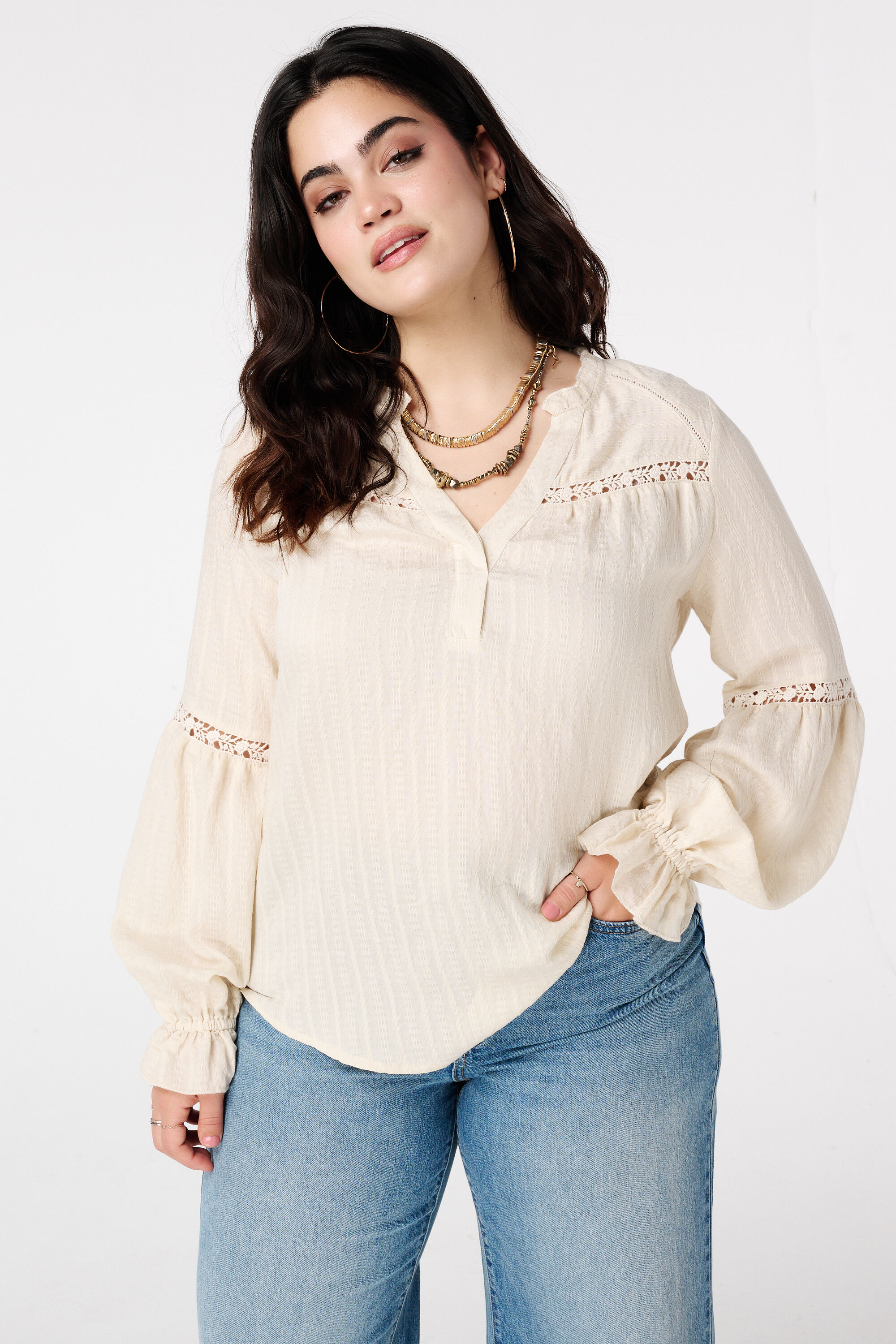 Blouse avec broderie ajour&eacute;e