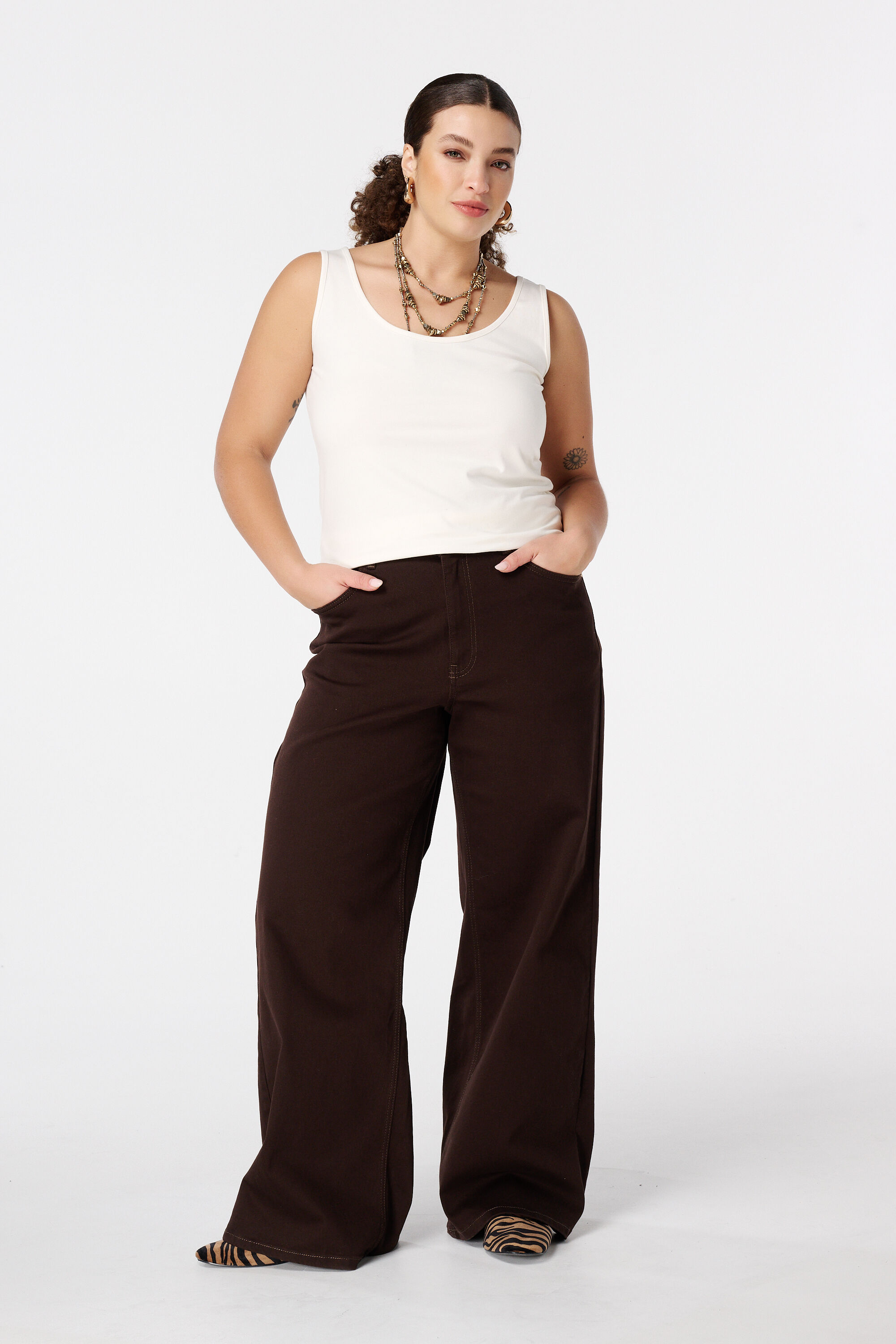 D&eacute;bardeur en coton image number 5