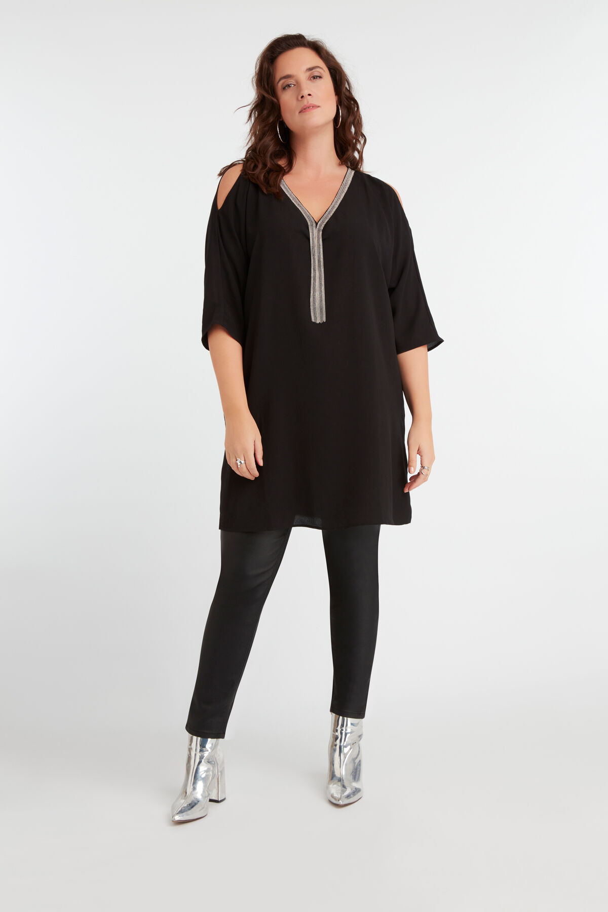 Chemisier &agrave; &eacute;paules ajour&eacute;es image number 4