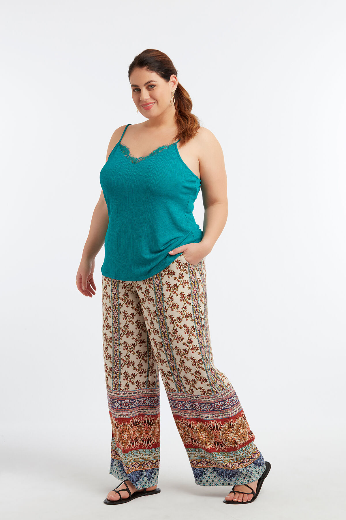 Haut sans manches avec dentelle image number 3