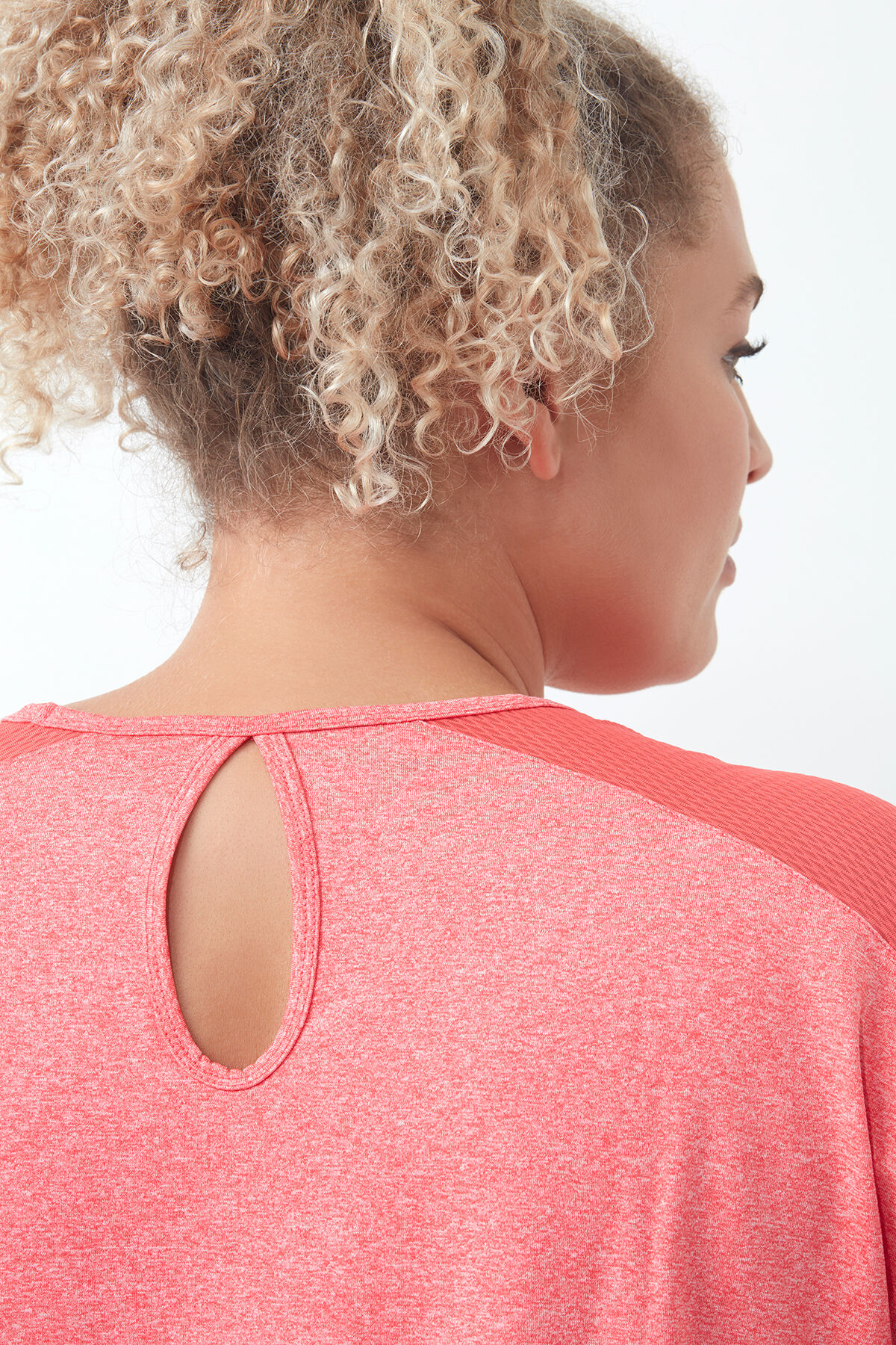 Haut sport avec manches papillon image number 5