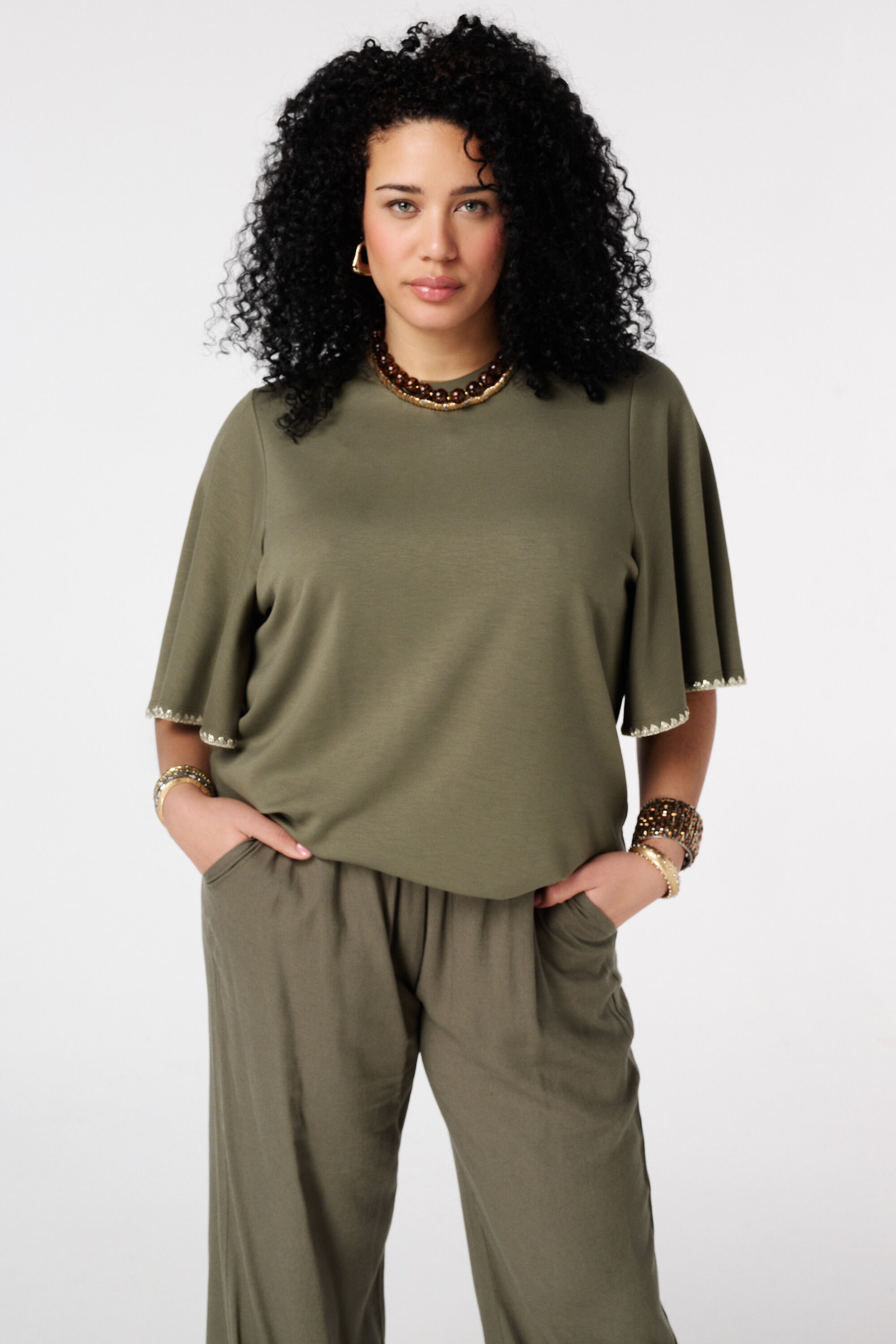 T-shirt &agrave; manches papillon