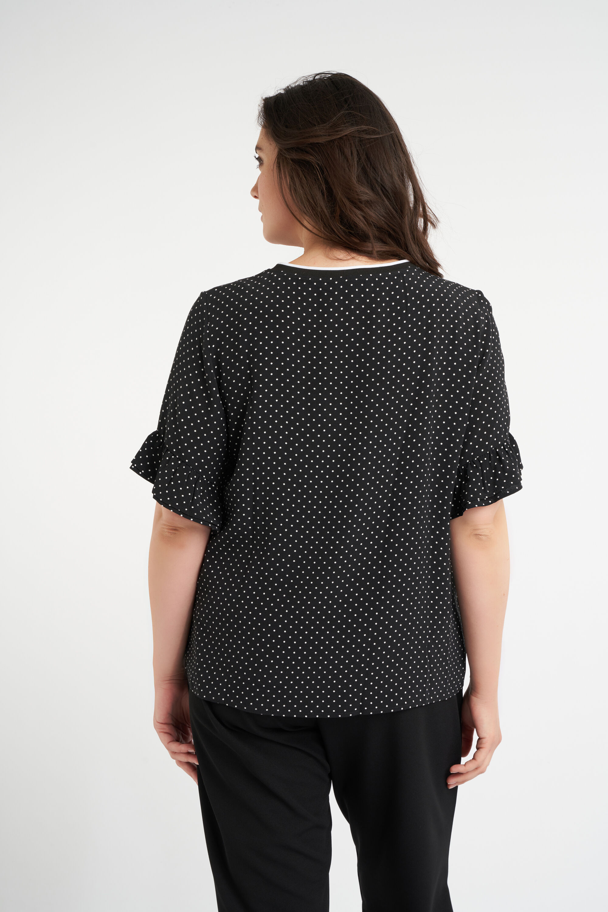 Haut &agrave; col rond image number 3