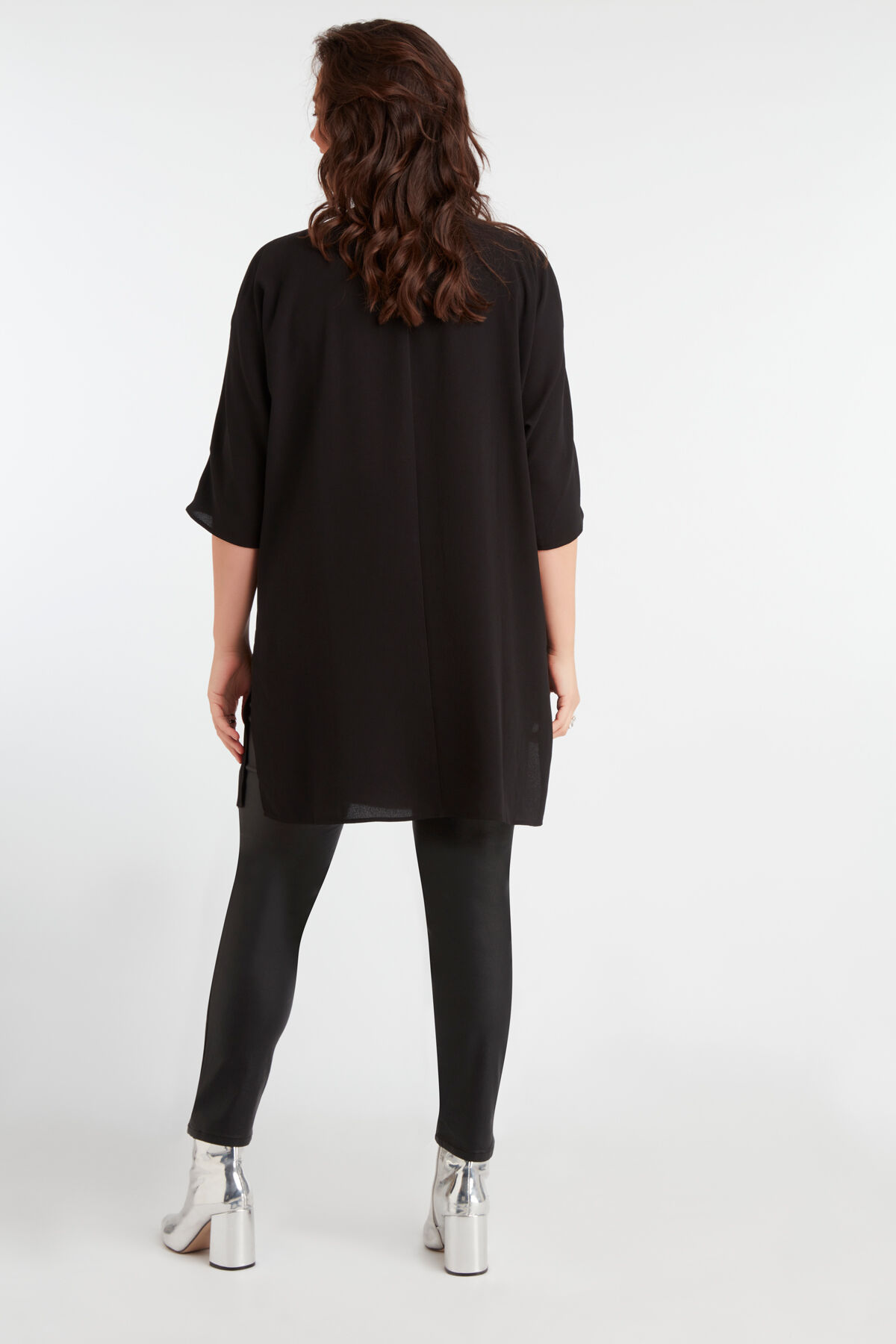 Chemisier &agrave; &eacute;paules ajour&eacute;es image number 6