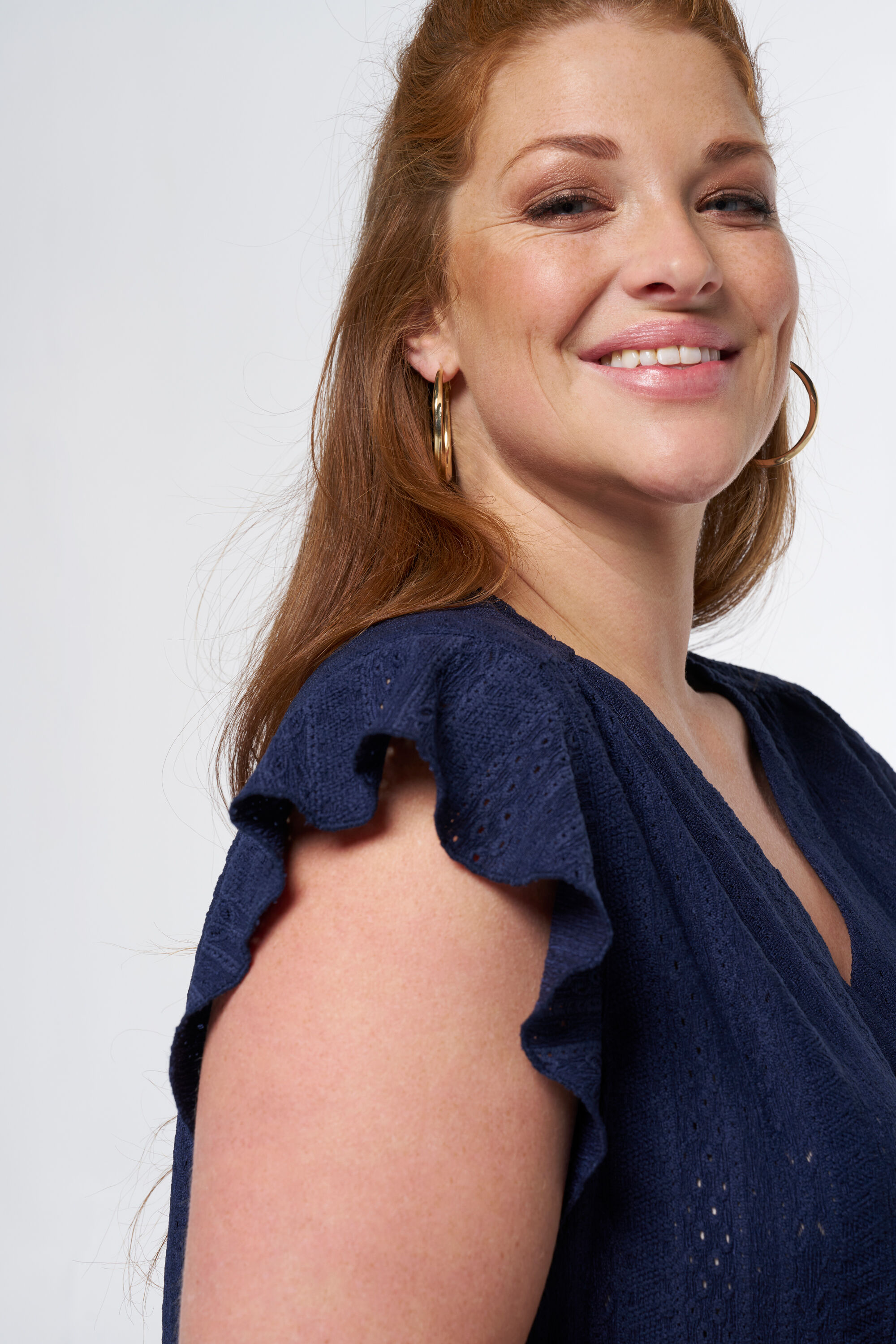 Haut en crochet avec n&oelig;ud fantaisie image number 6