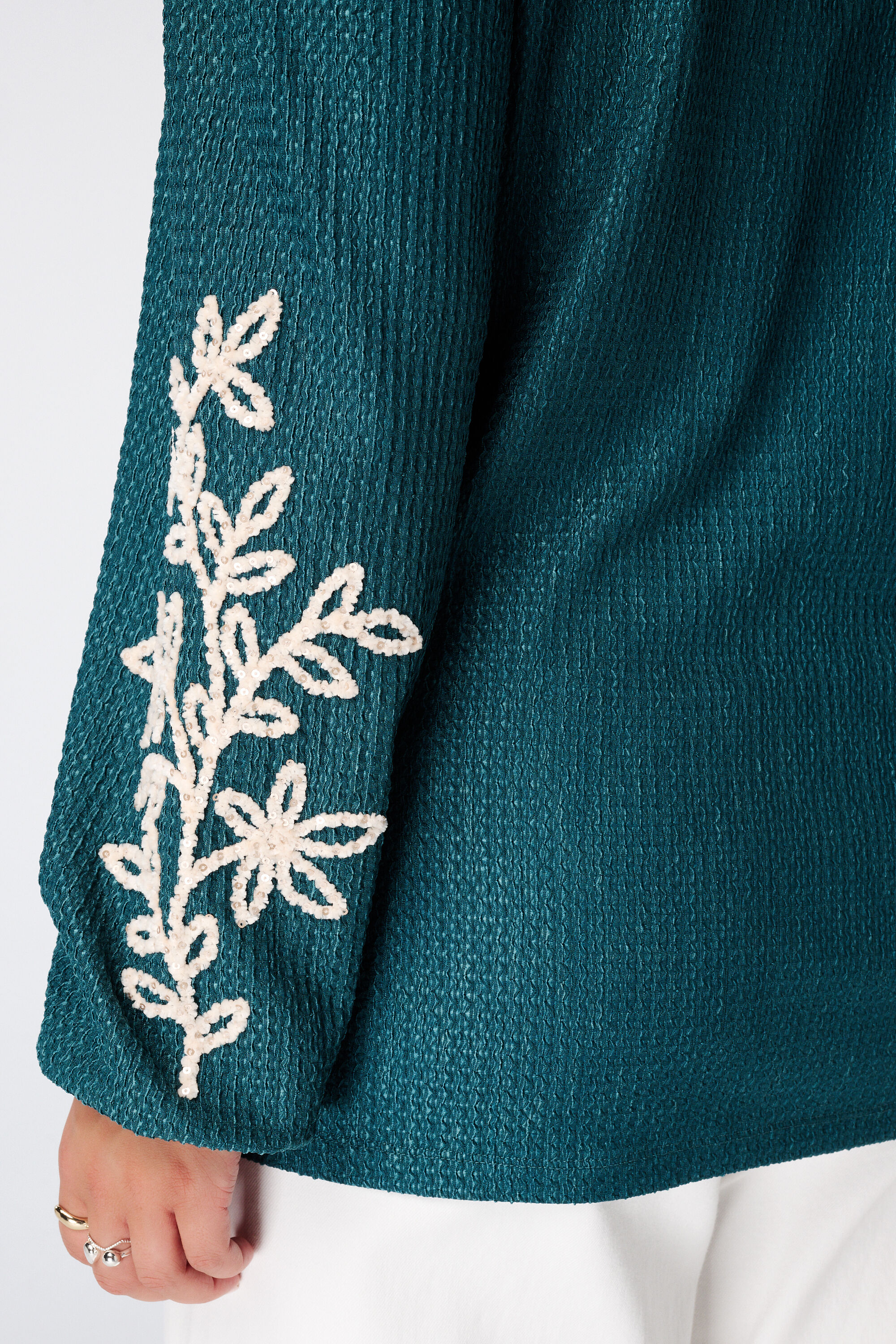 Haut avec broderie image number 6