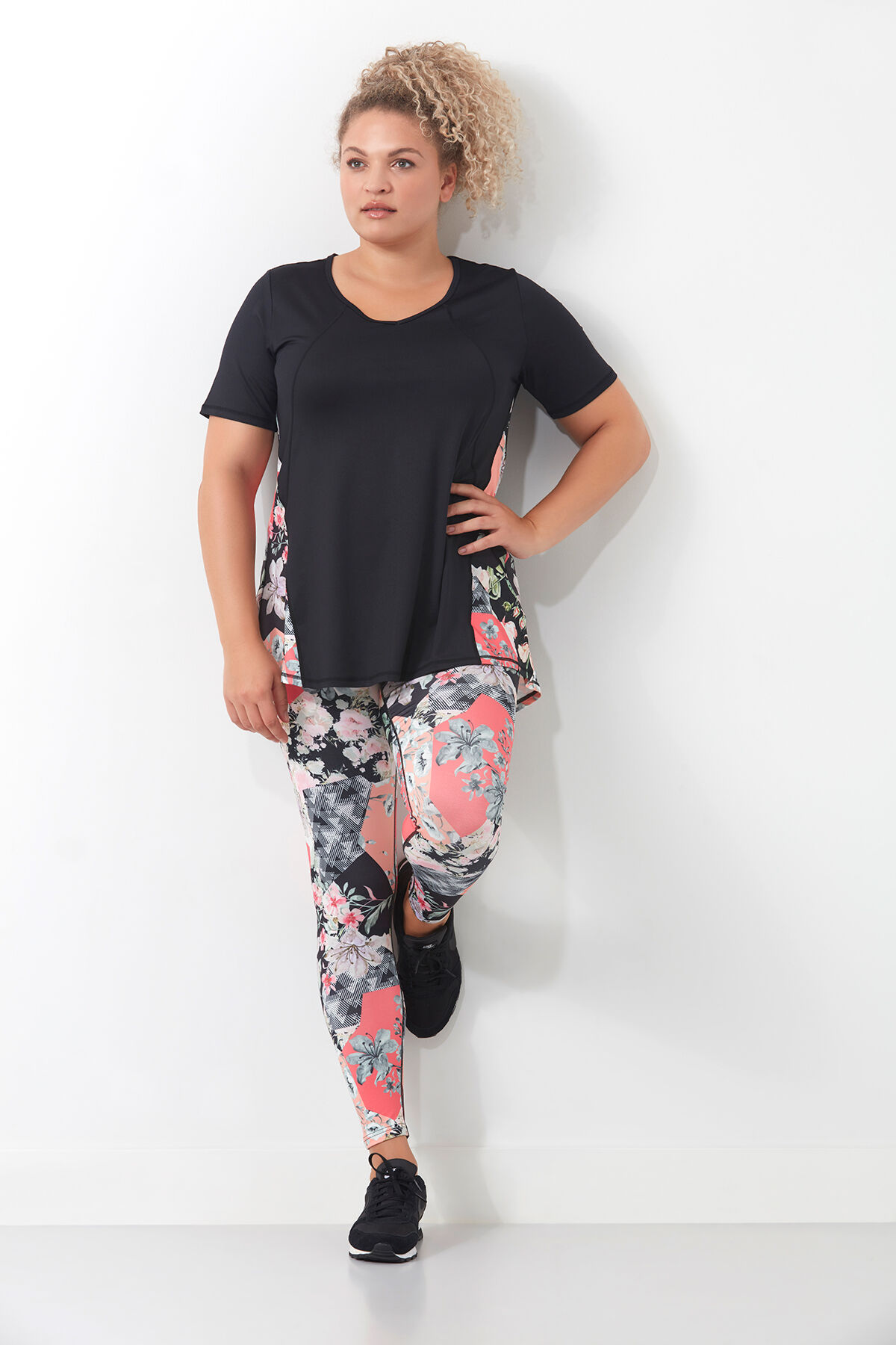 Legging de sport avec motif floral image number 6