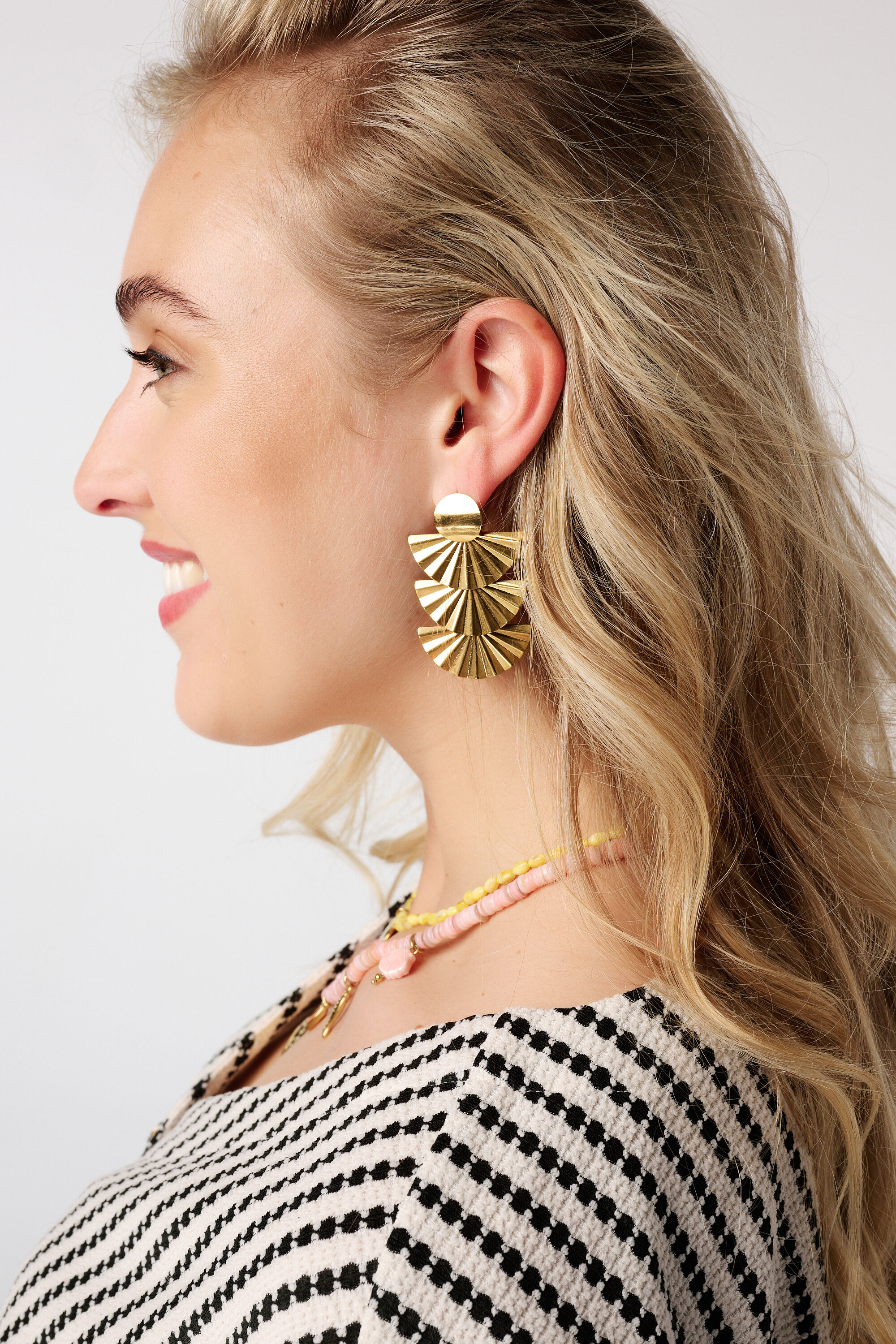 Boucles d&rsquo;oreilles fleur image number 2