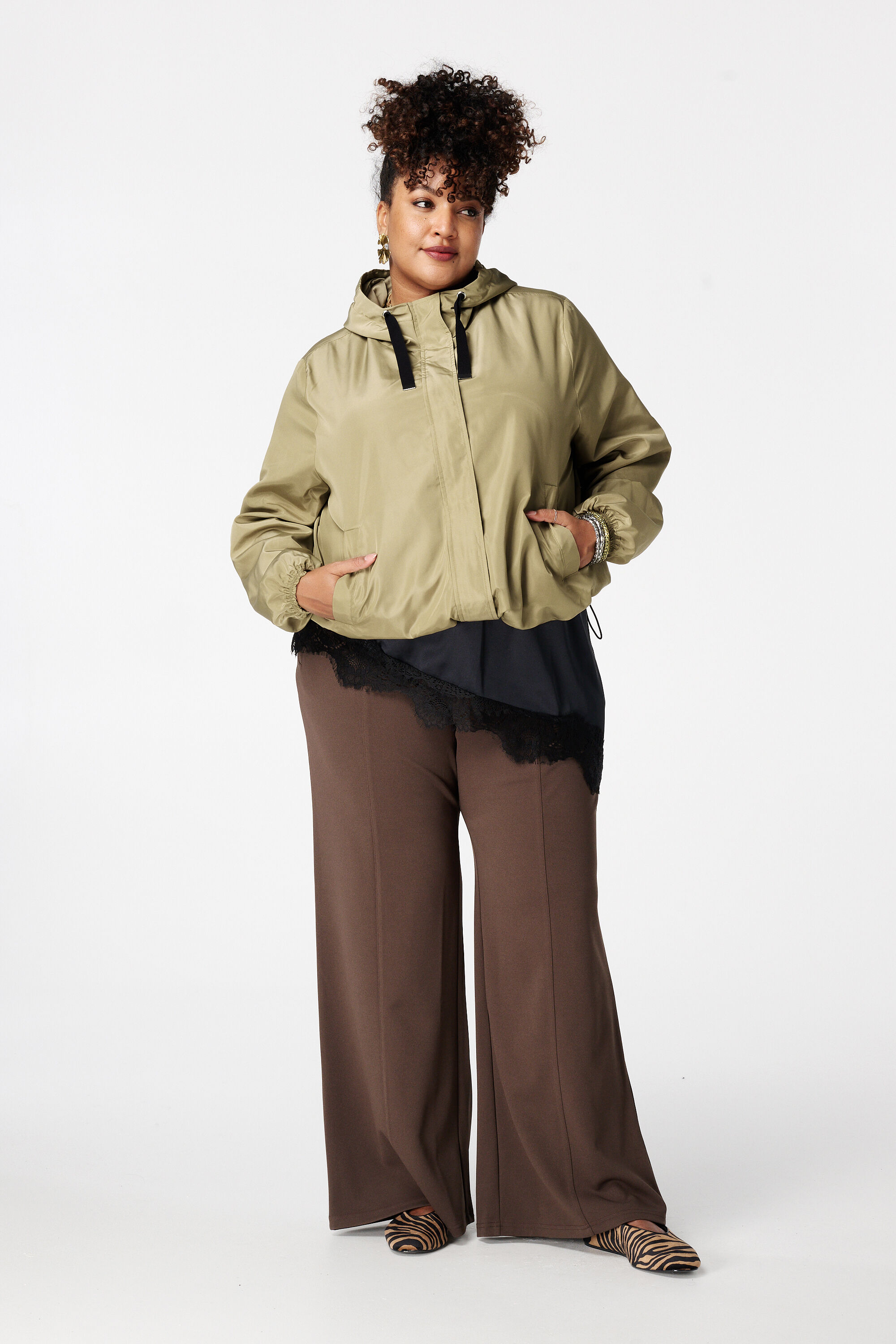 Veste &agrave; capuche image number 5