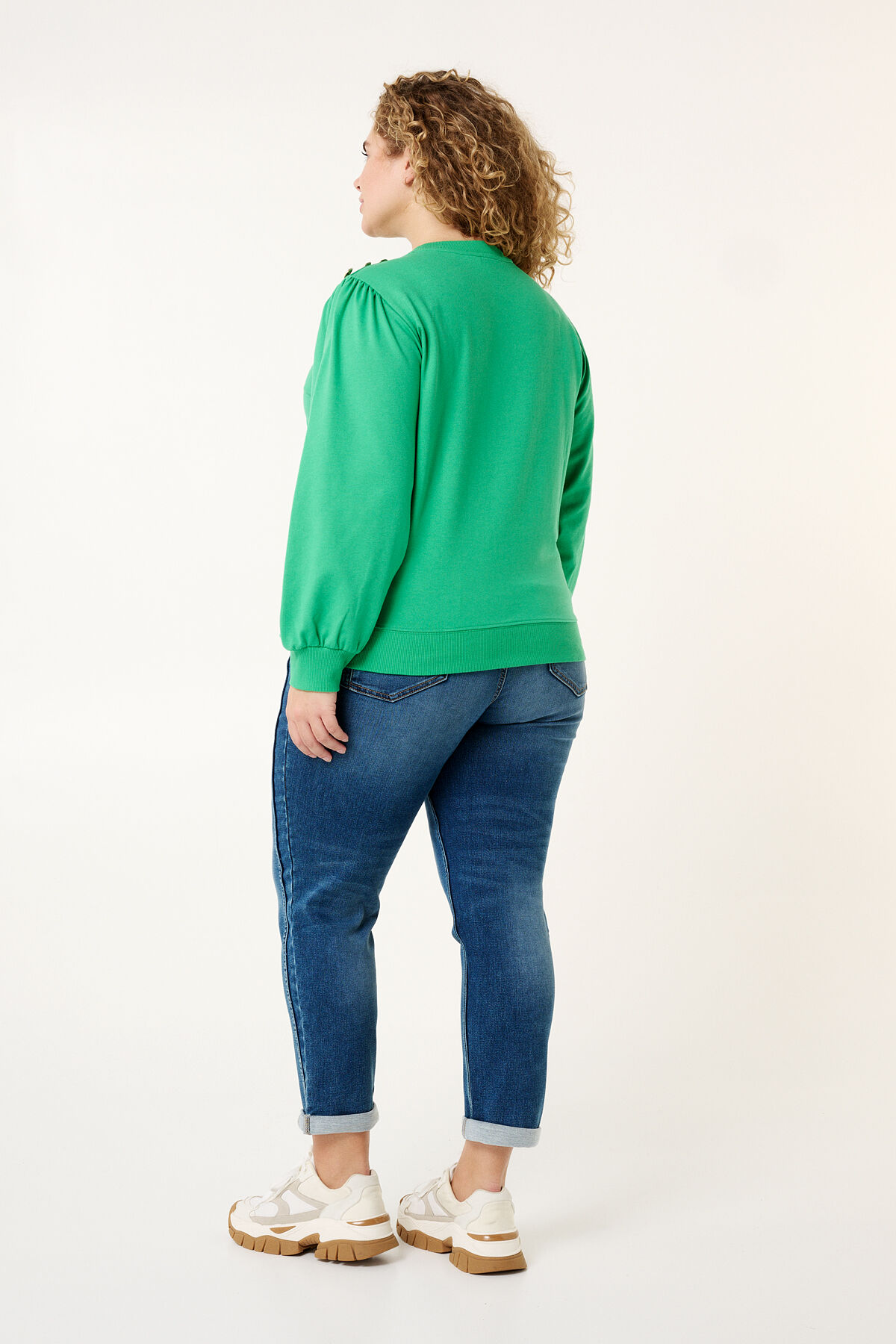 Sweater "Paris" mit Knopfdetails auf der Schulter image number 3