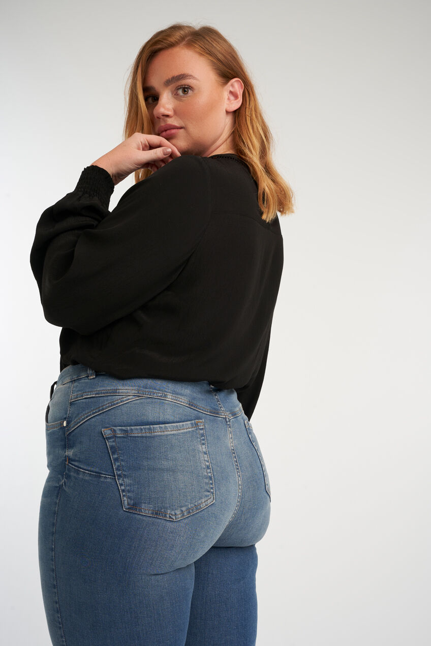 Jean LIFTS Magic Simplicity image number 4