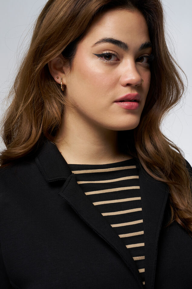 Manteau avec fermeture boutonnée  image number 4