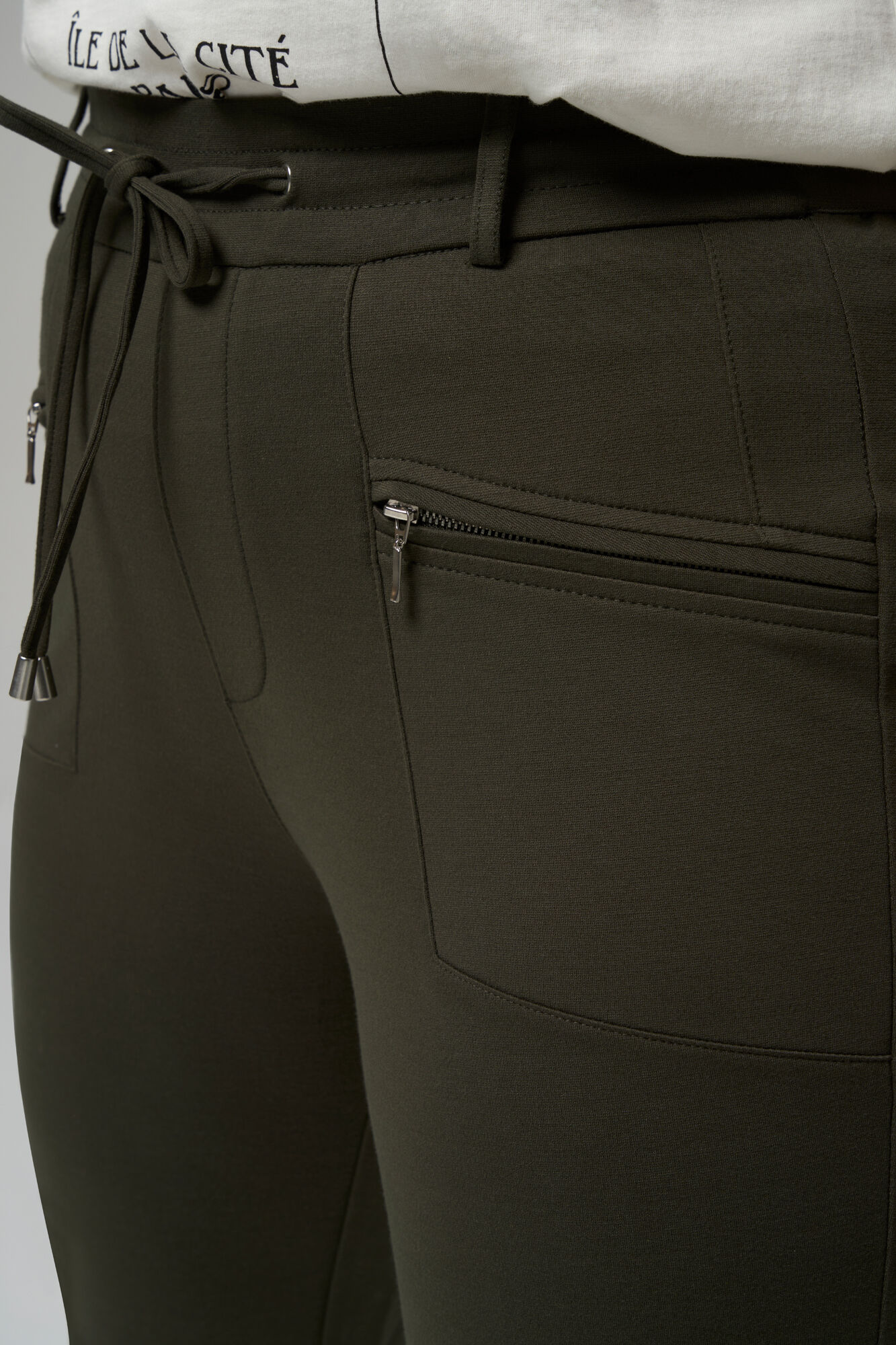 Pantalon avec fermeture &eacute;clair image number 5