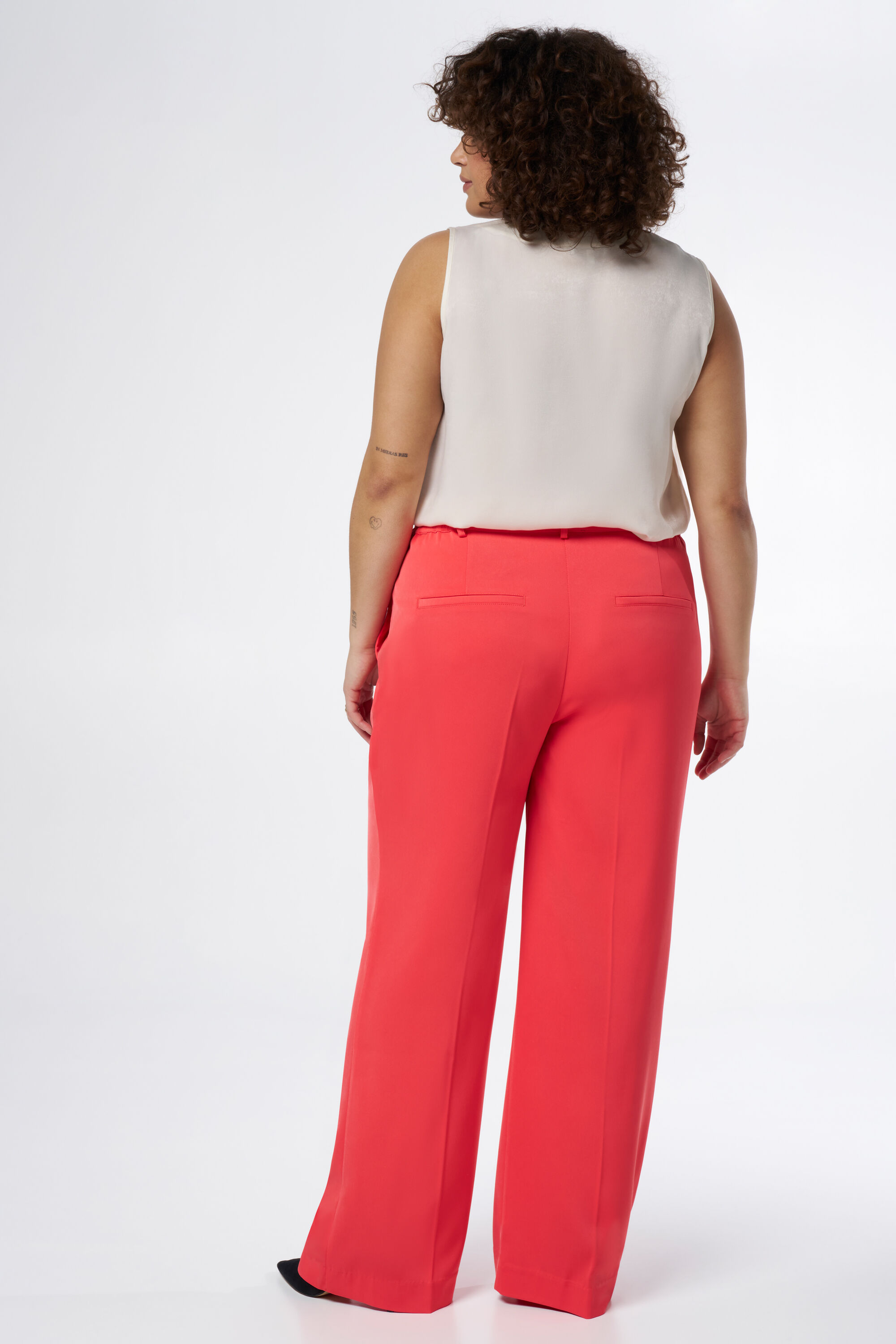 Pantalon droit avec passants de ceinture image number 3