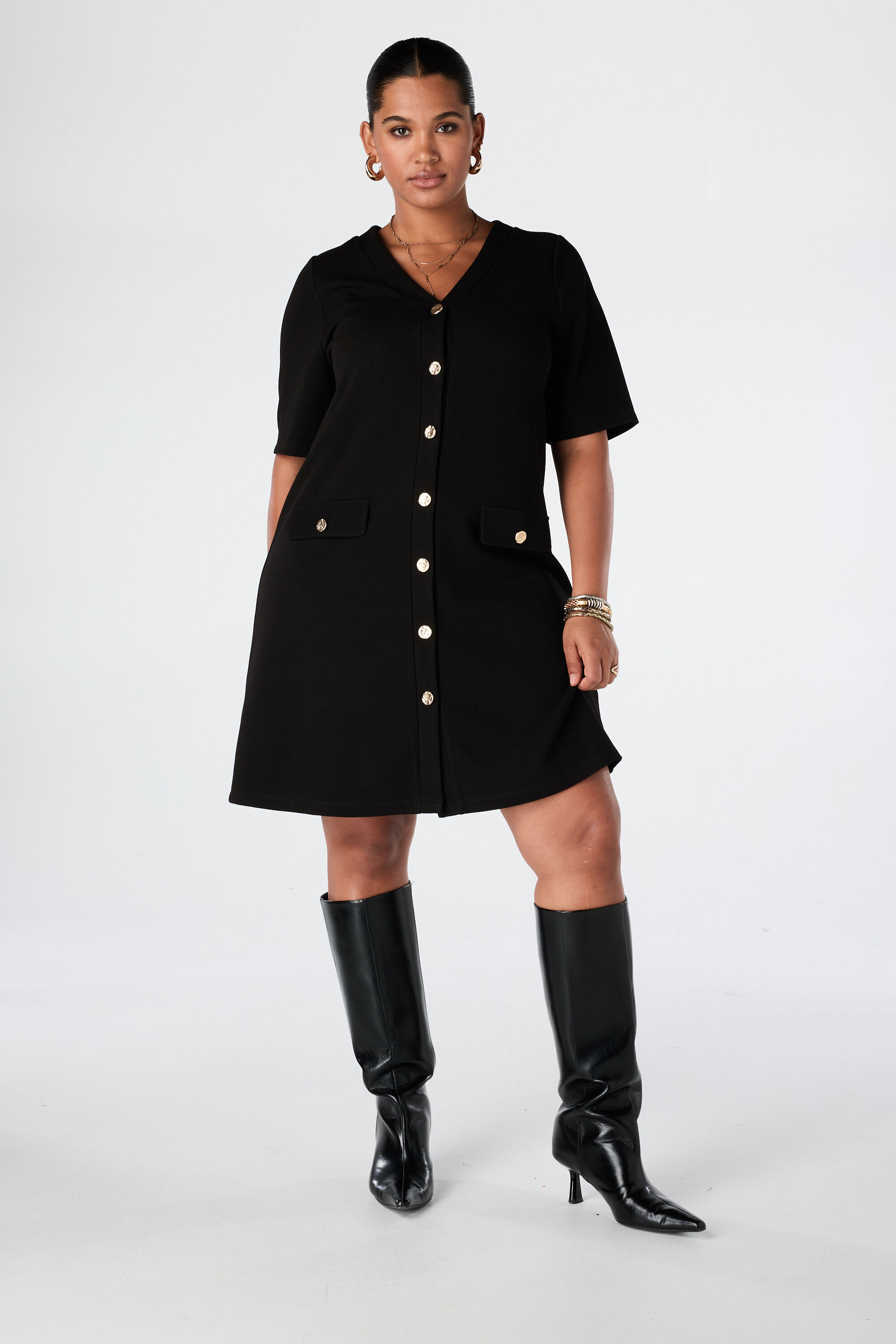 Robe &agrave; fermeture boutonn&eacute;e image number 5
