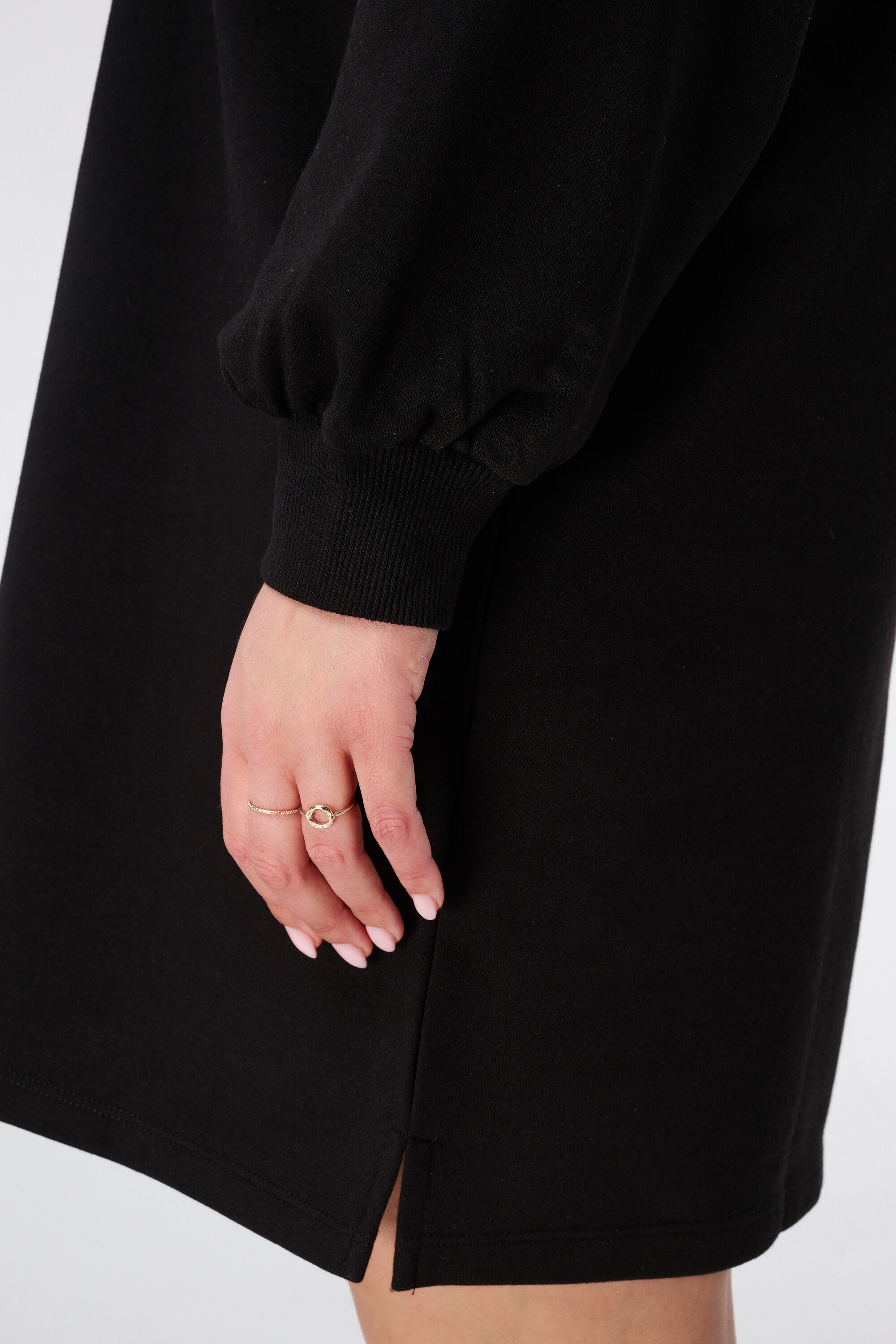 Robe sweat-shirt oversize avec inscription image number 5