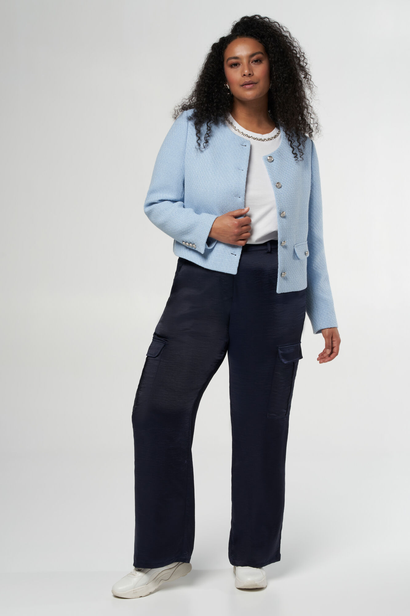 Veste courte en tweed avec boutons m&eacute;tal image number 5