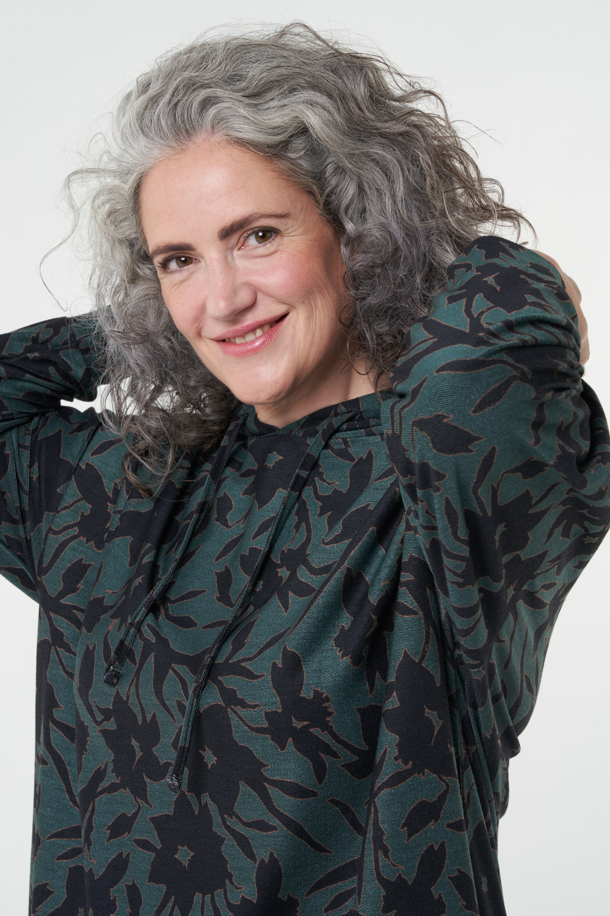 Robe-sweat &agrave; capuche image number 0