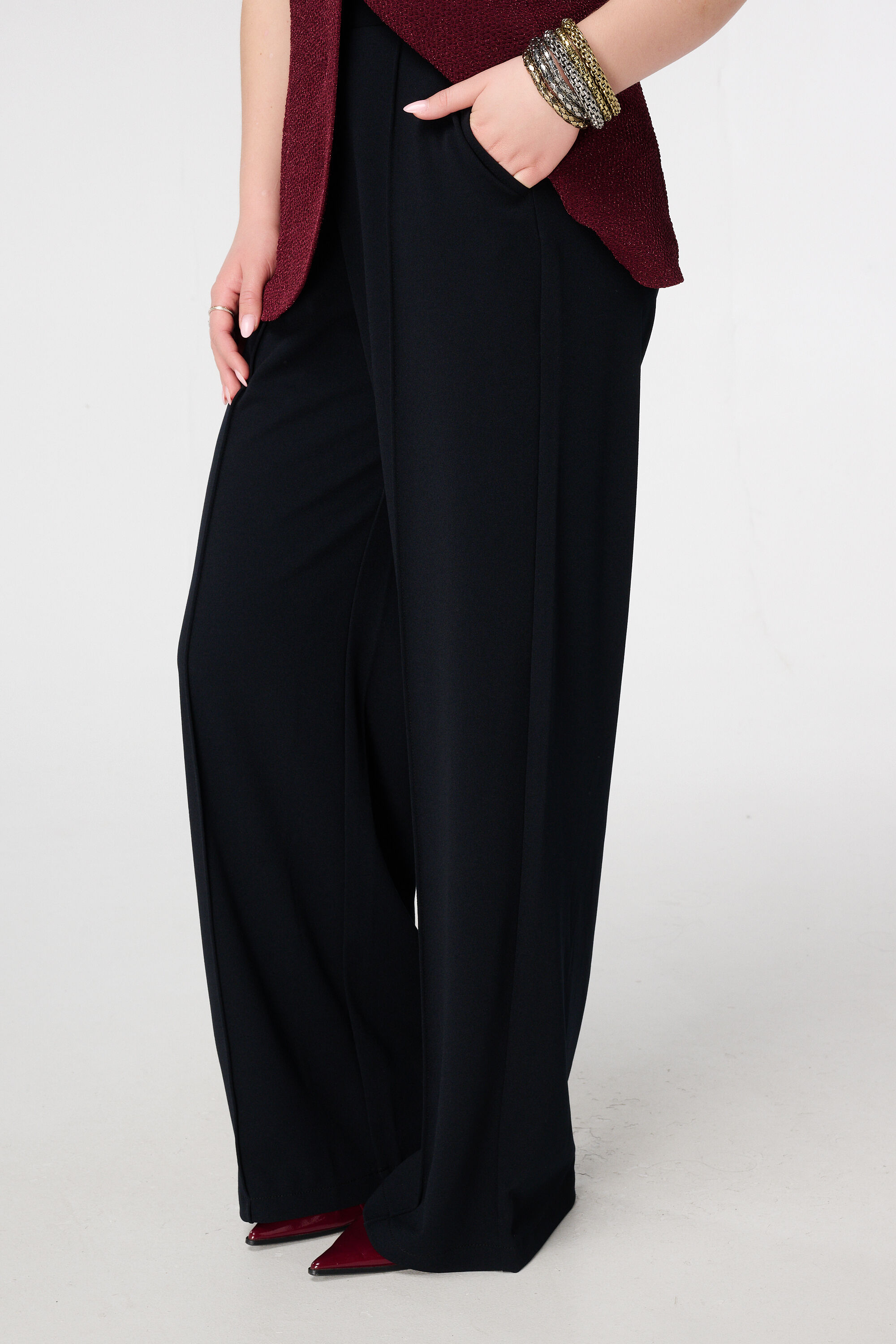 Pantalon droit extensible image number 5