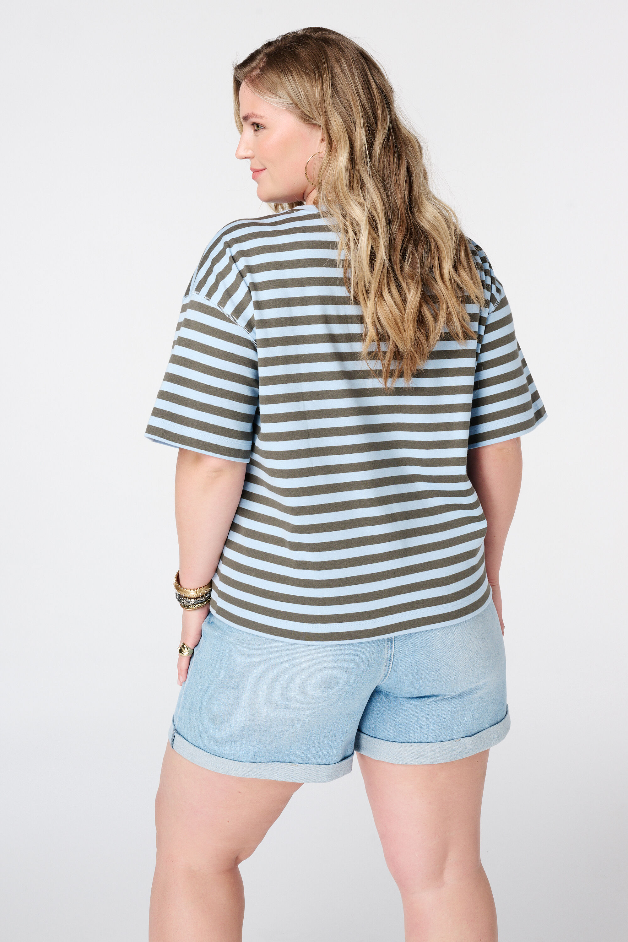 T shirt ray&eacute; image number 3