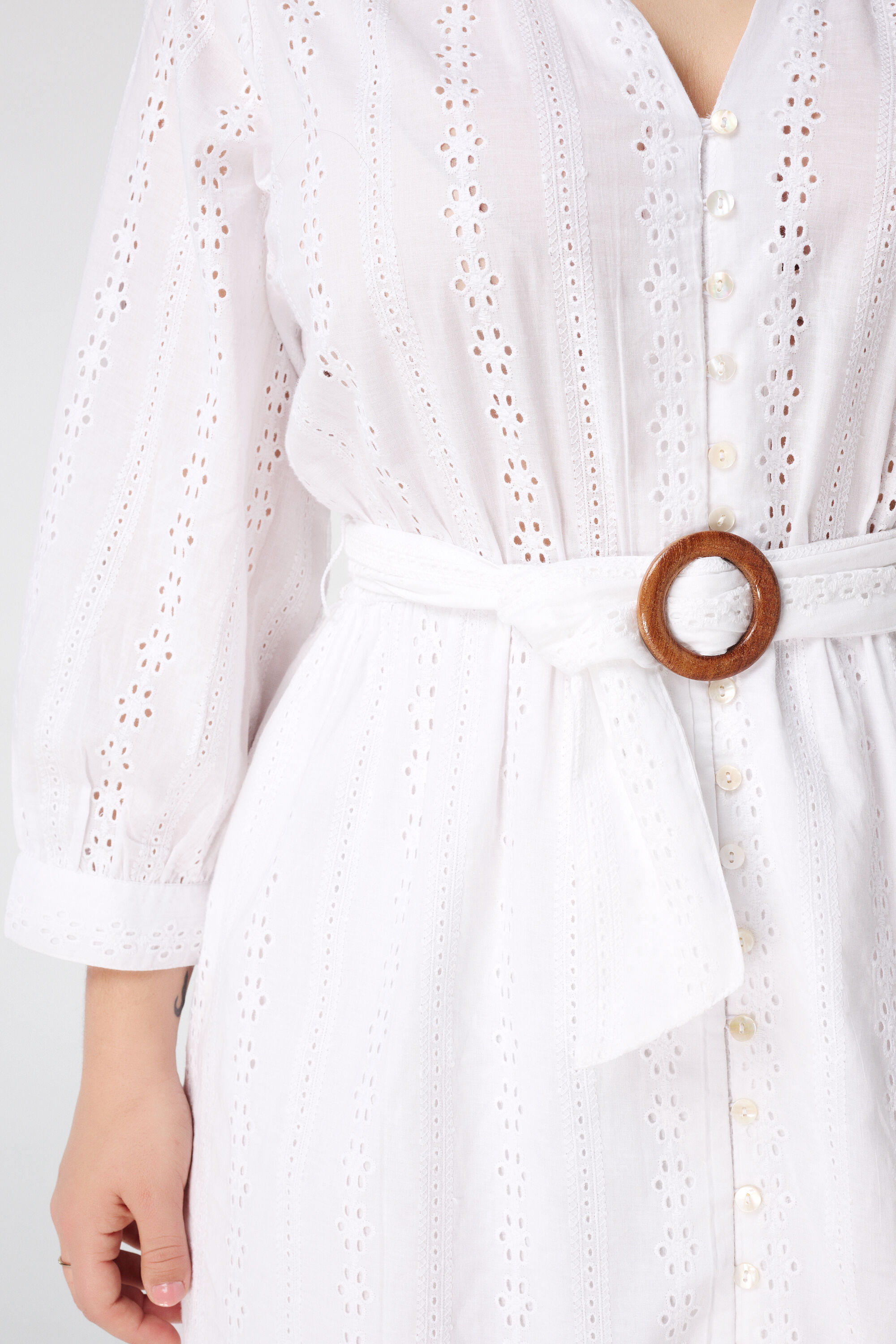 Robe en broderie anglaise image number 4