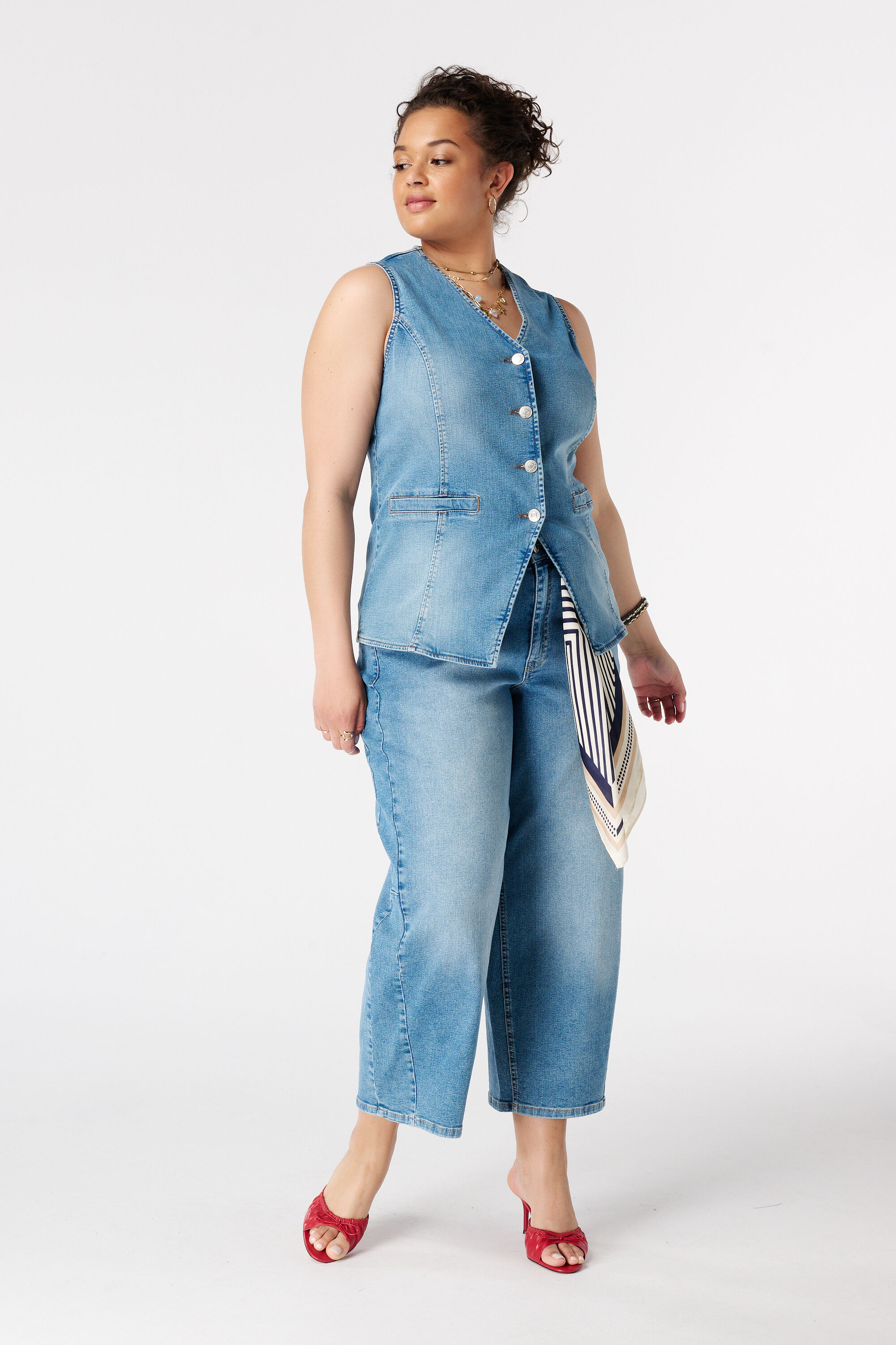 Gilet long en denim image number 5