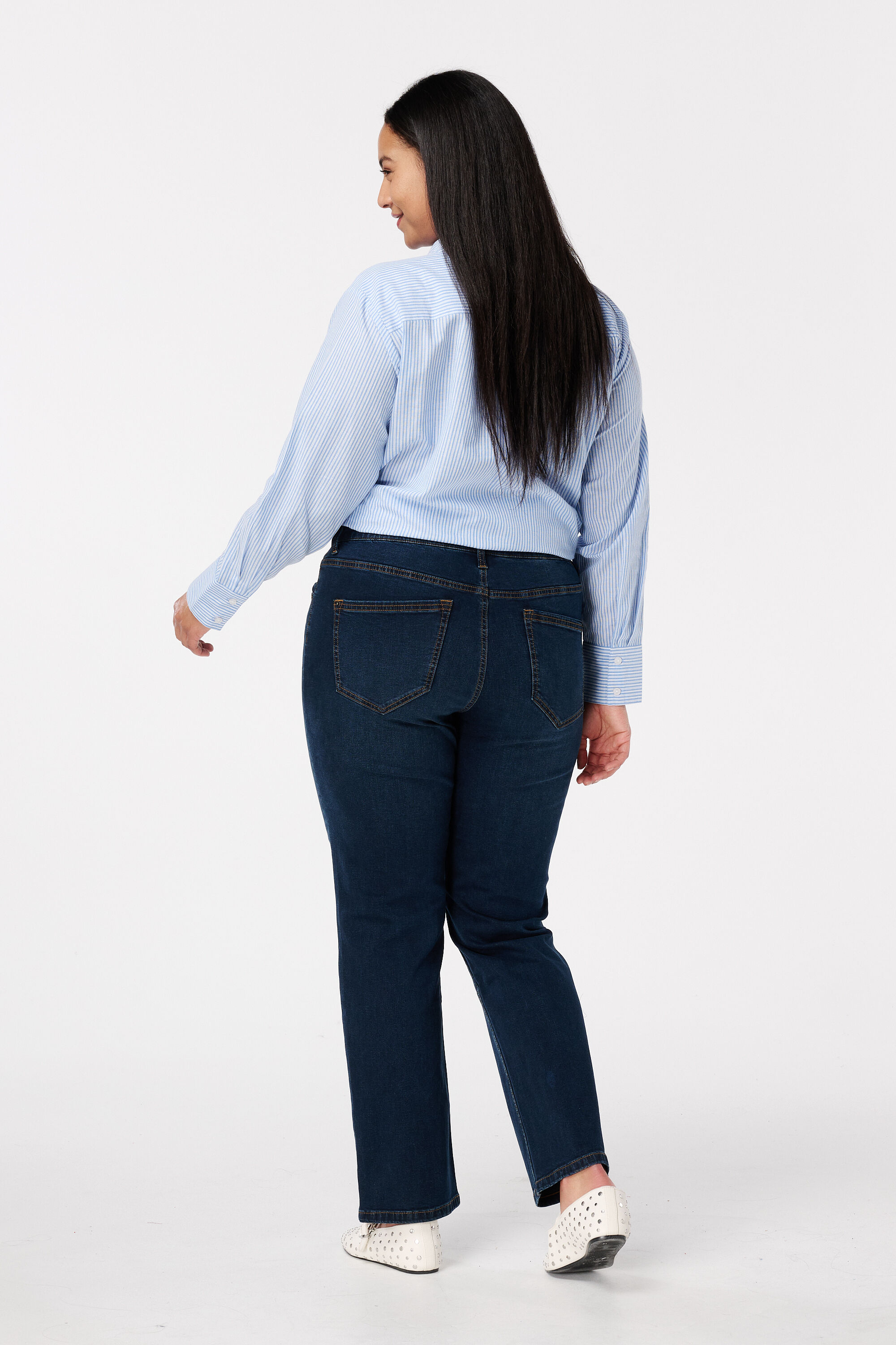 Jean &agrave; jambes droites LILY image number 3