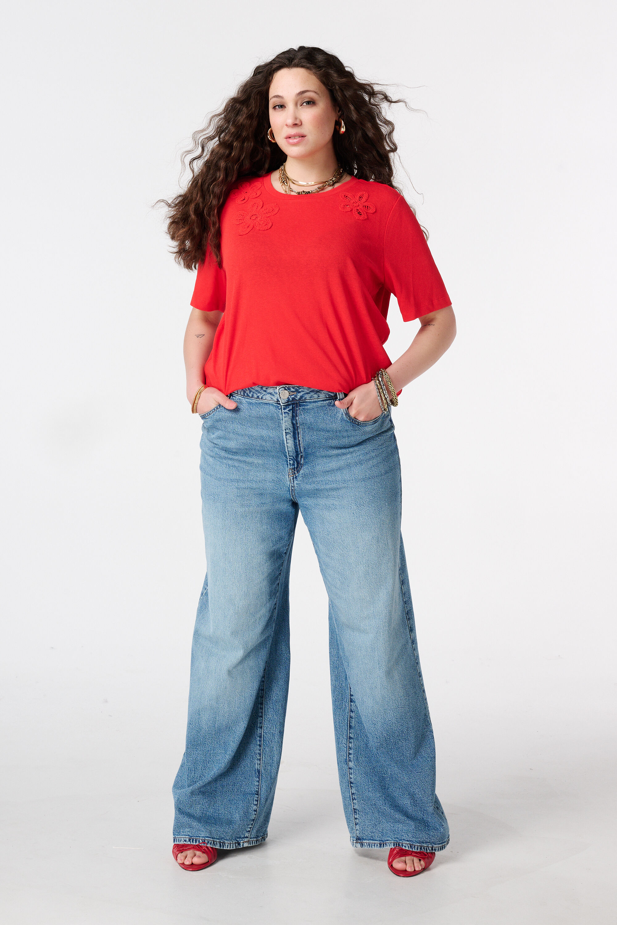 T-shirt avec c&oelig;urs en 3D image number 5