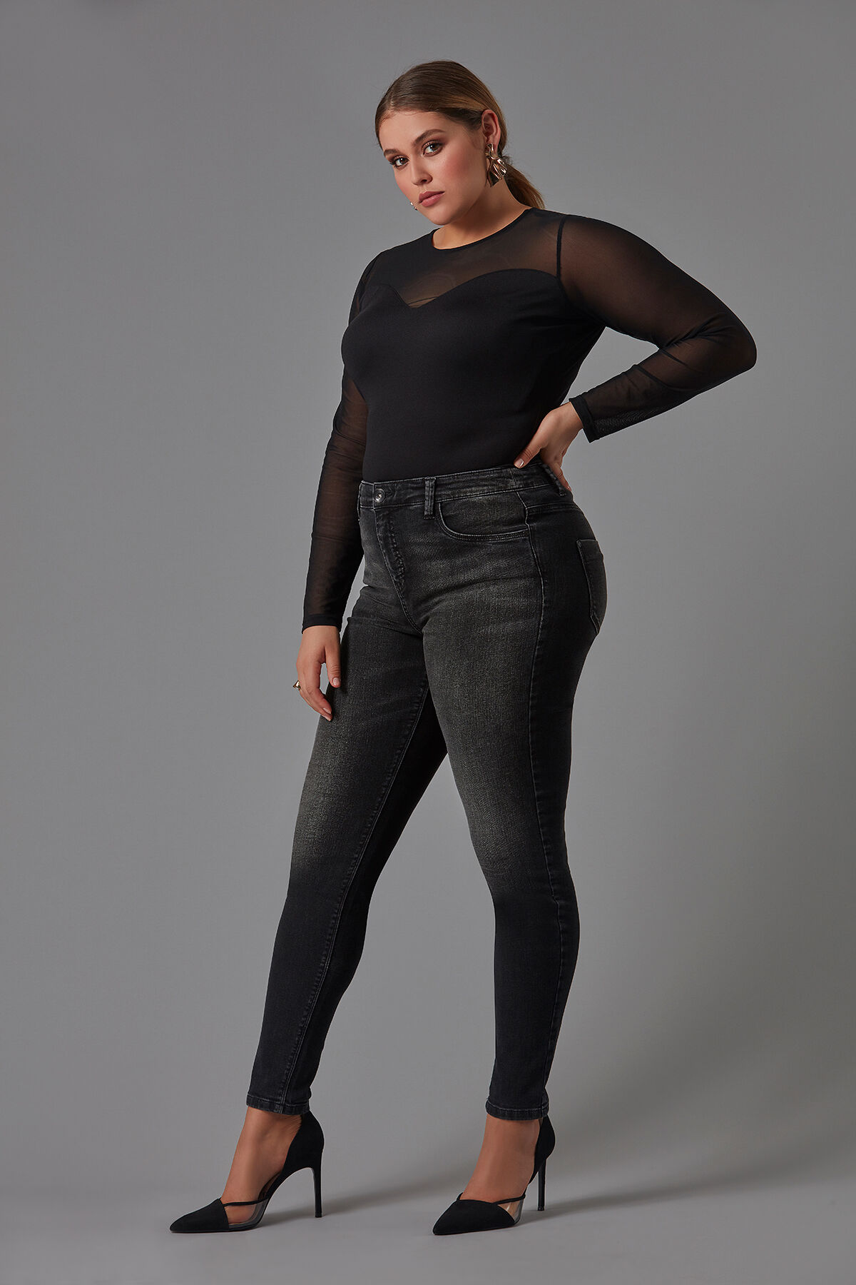 Body en maille transparente image number 4