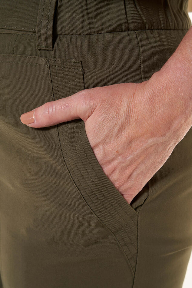 Pantalon avec une ceinture cordon image 4