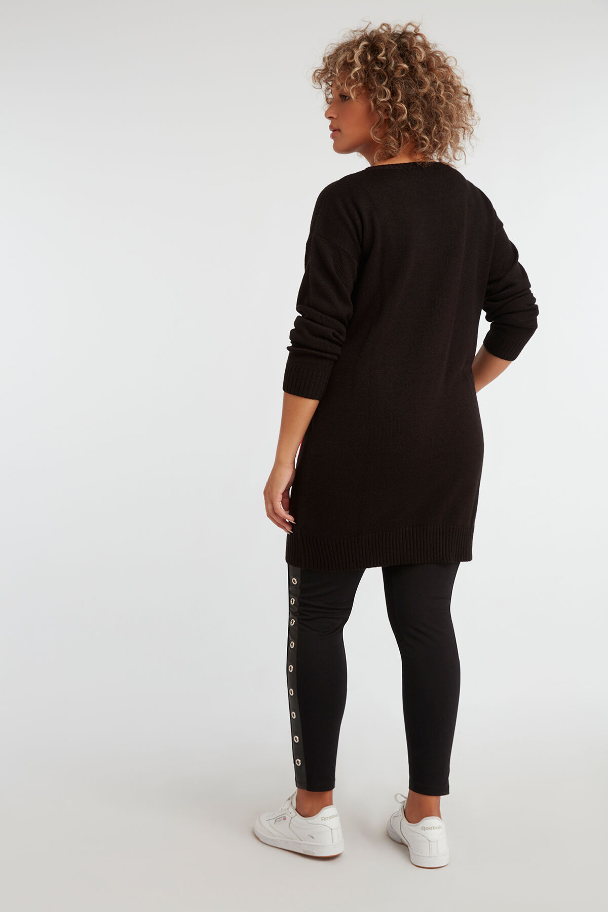 Tunique tricot&eacute;e avec une inscription  image number 4