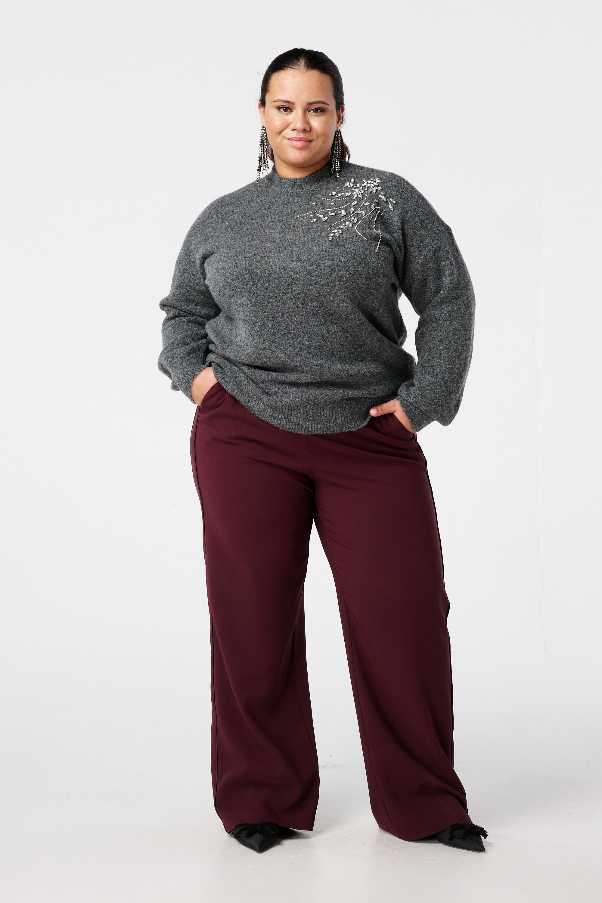 Pull en maille avec imprim&eacute; perles image number 5