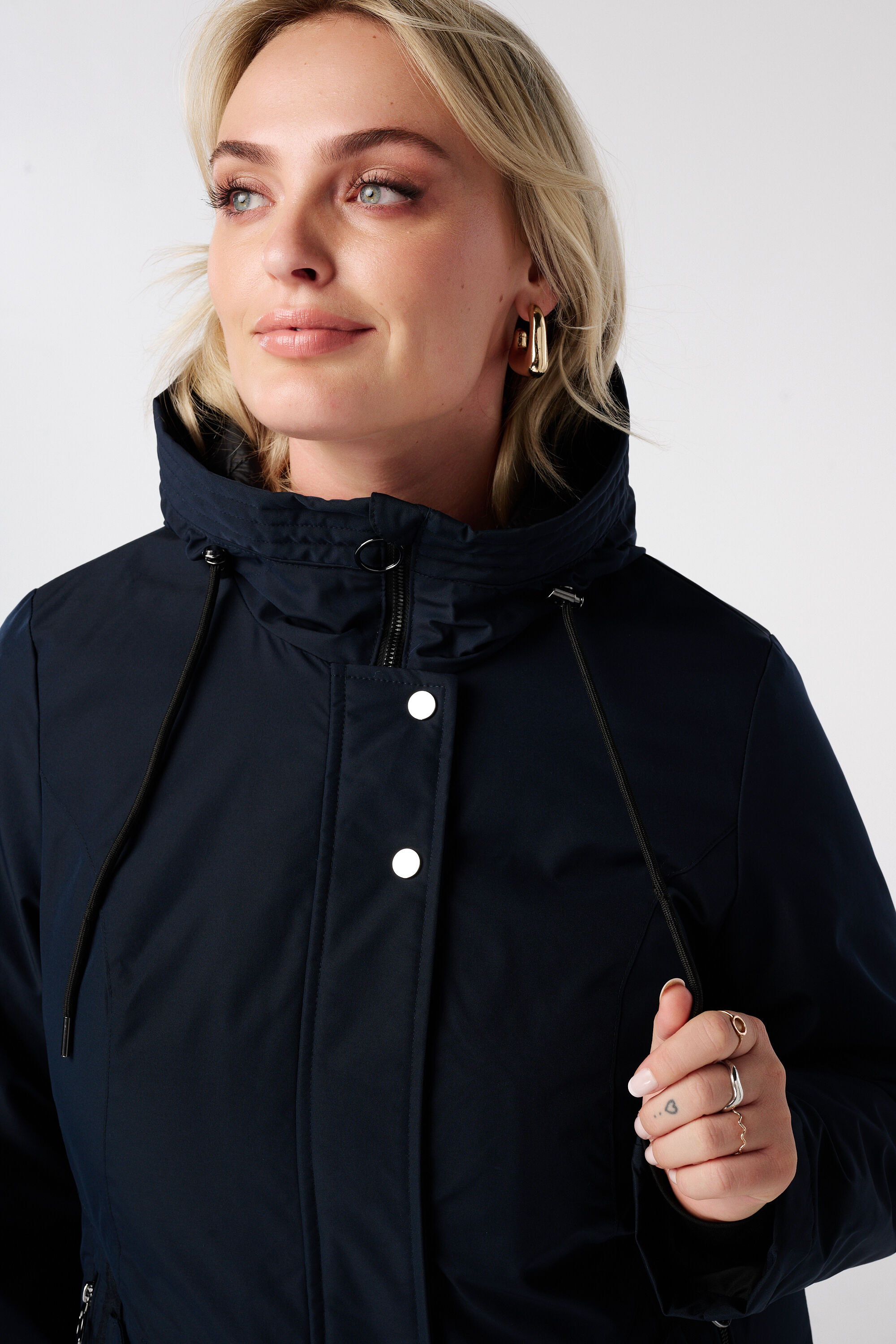 Manteau long doubl&eacute; avec capuche image number 4