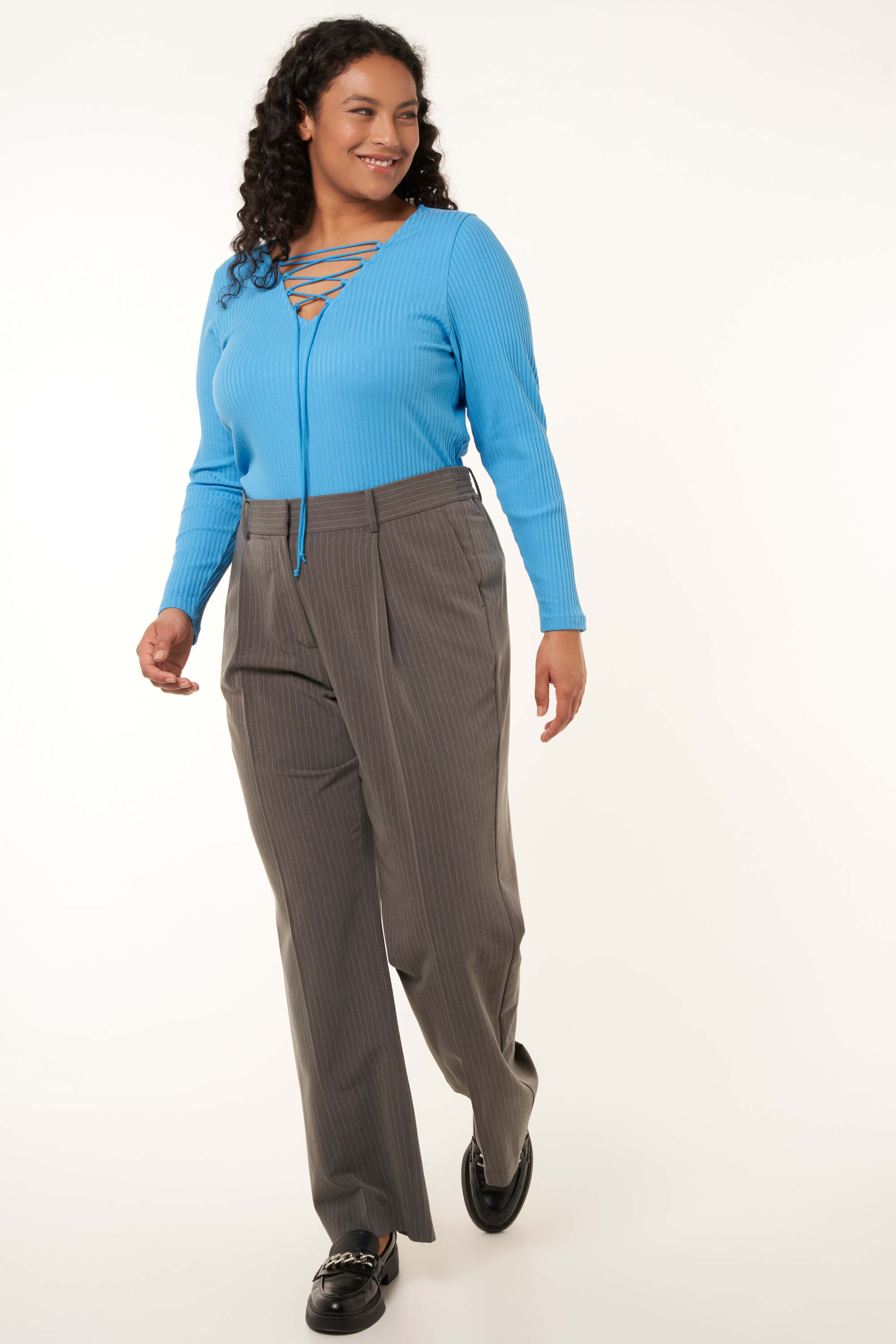 Pantalon &agrave; rayures image number 5