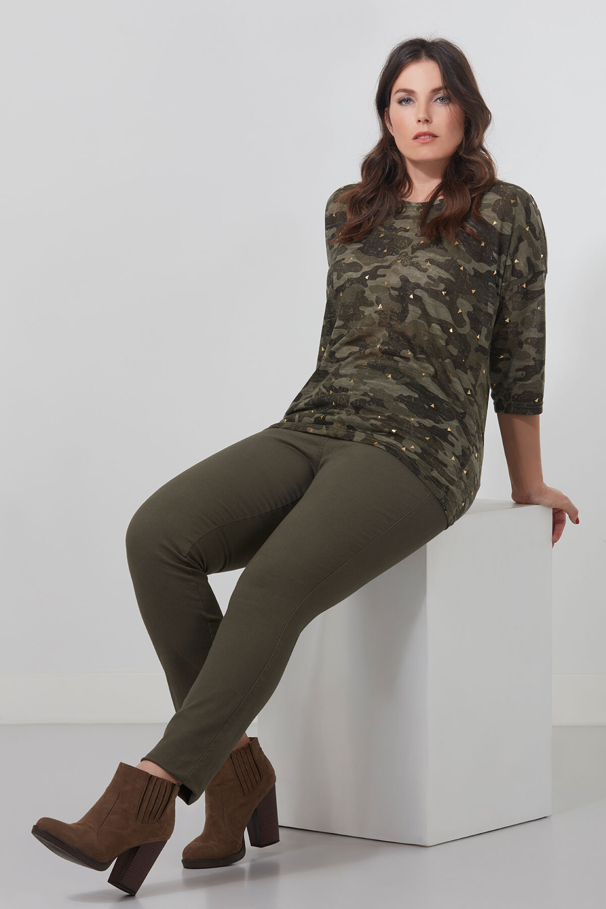 Chemise avec imprim&eacute; camouflage image number 3