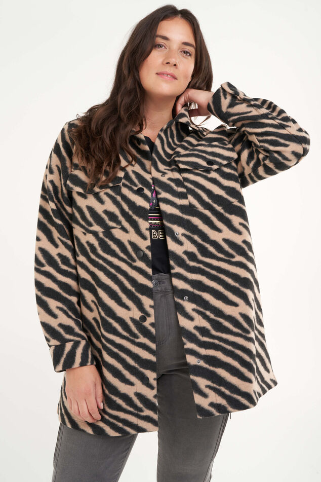Veste-chemise à imprimé zébré.  image number 4