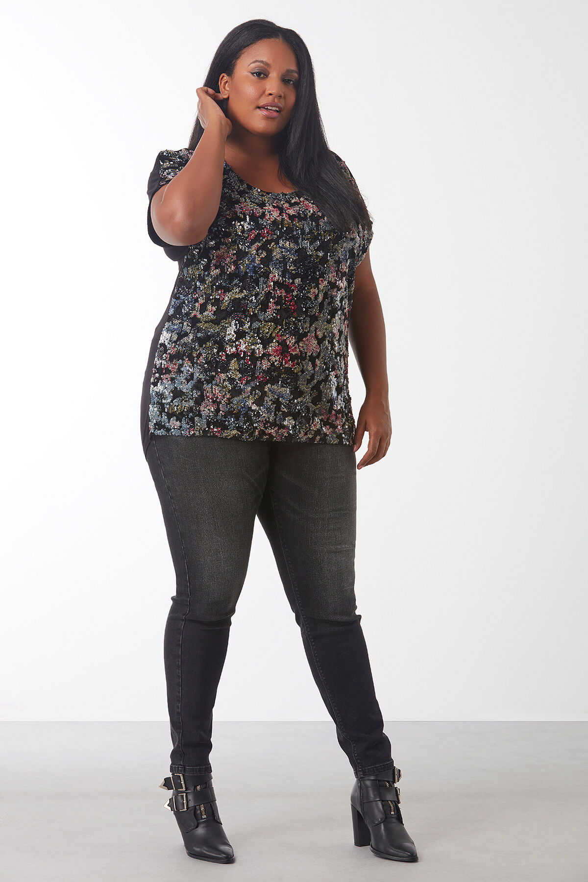 T-shirt en velours &agrave; paillettes image number 3