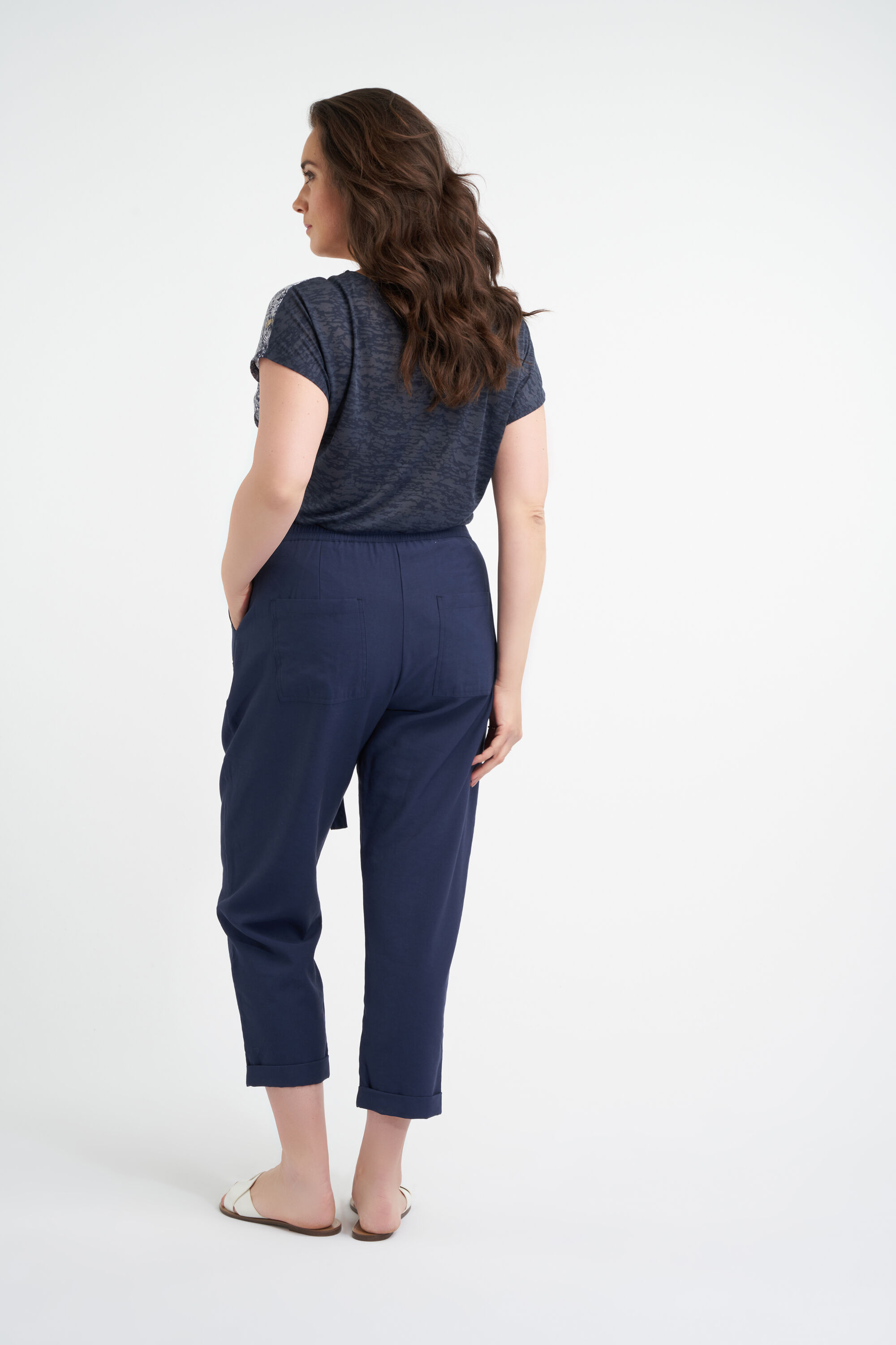 Pantalon avec ceinture &agrave; nouer image number 3