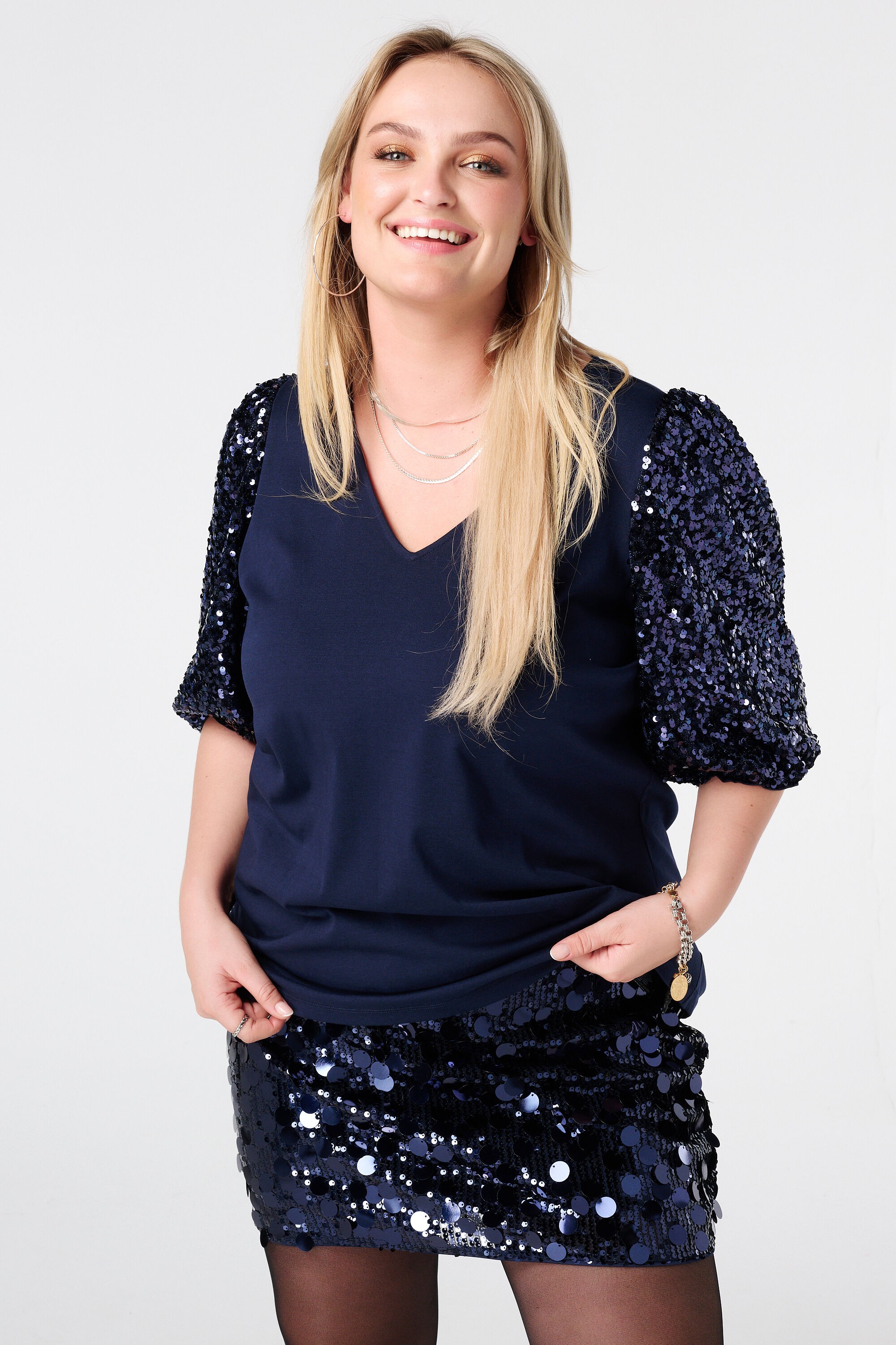 Top &agrave; manches bouffantes paillet&eacute;es