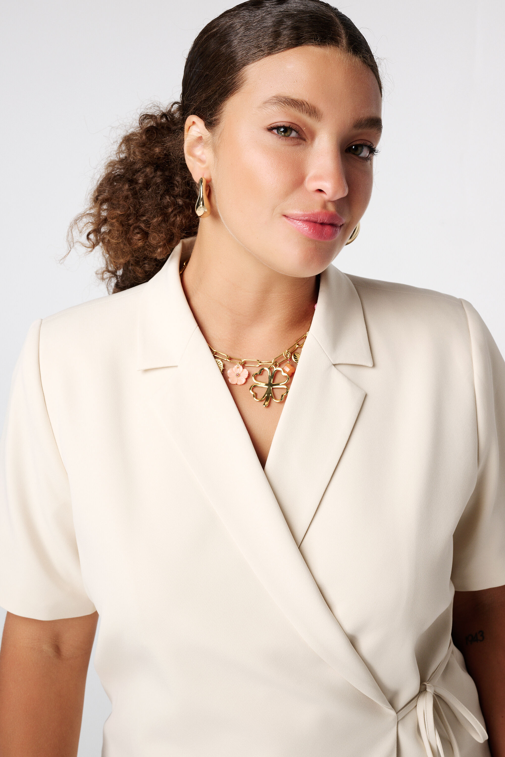 Blazer &agrave; revers manches courtes image number 4