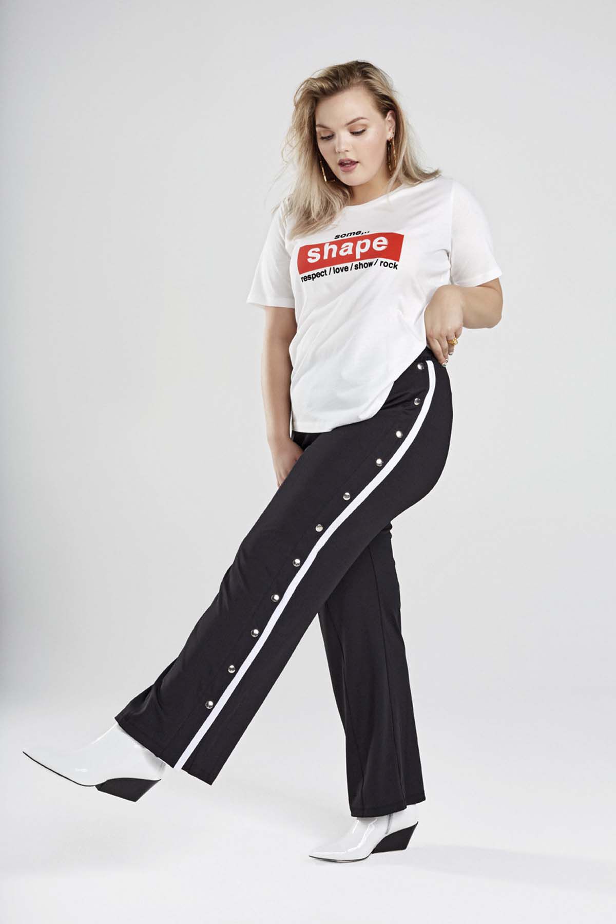 T-shirt avec texte imprim&eacute; image number 4