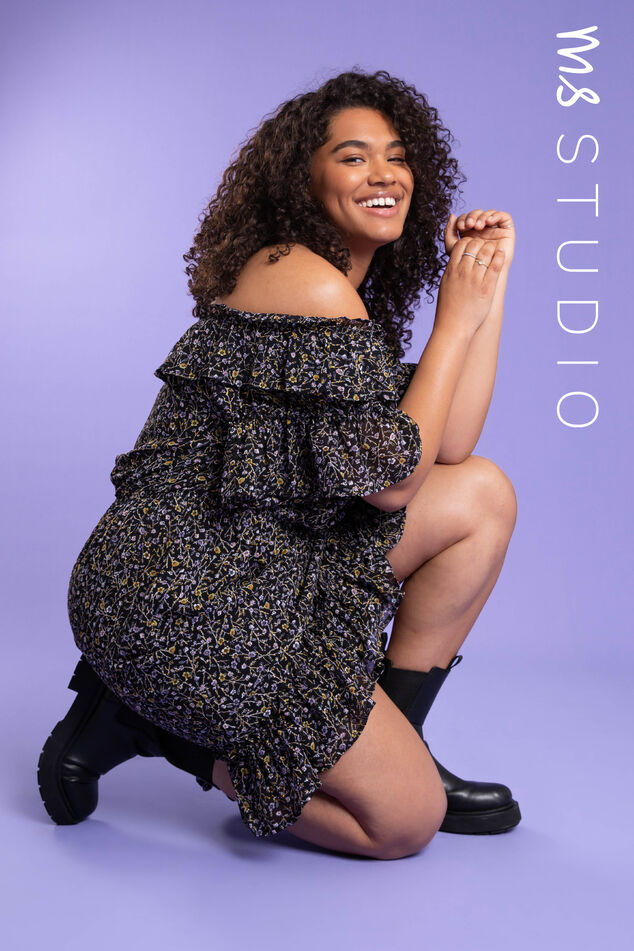 Robe à imprimé et à épaules dénudées image number 0